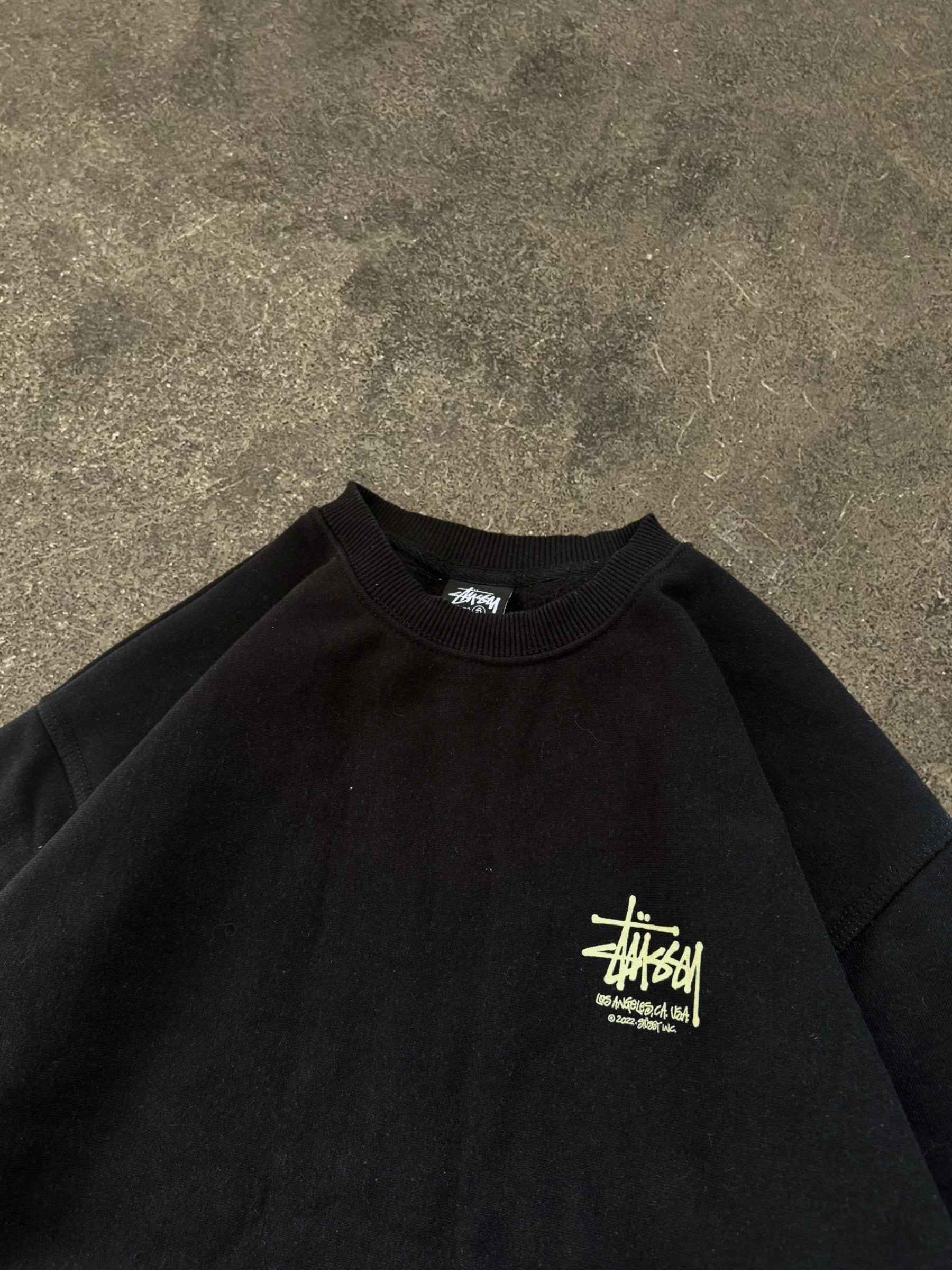 STÜSSY BLACK DRAGON SWEATSHIRT
