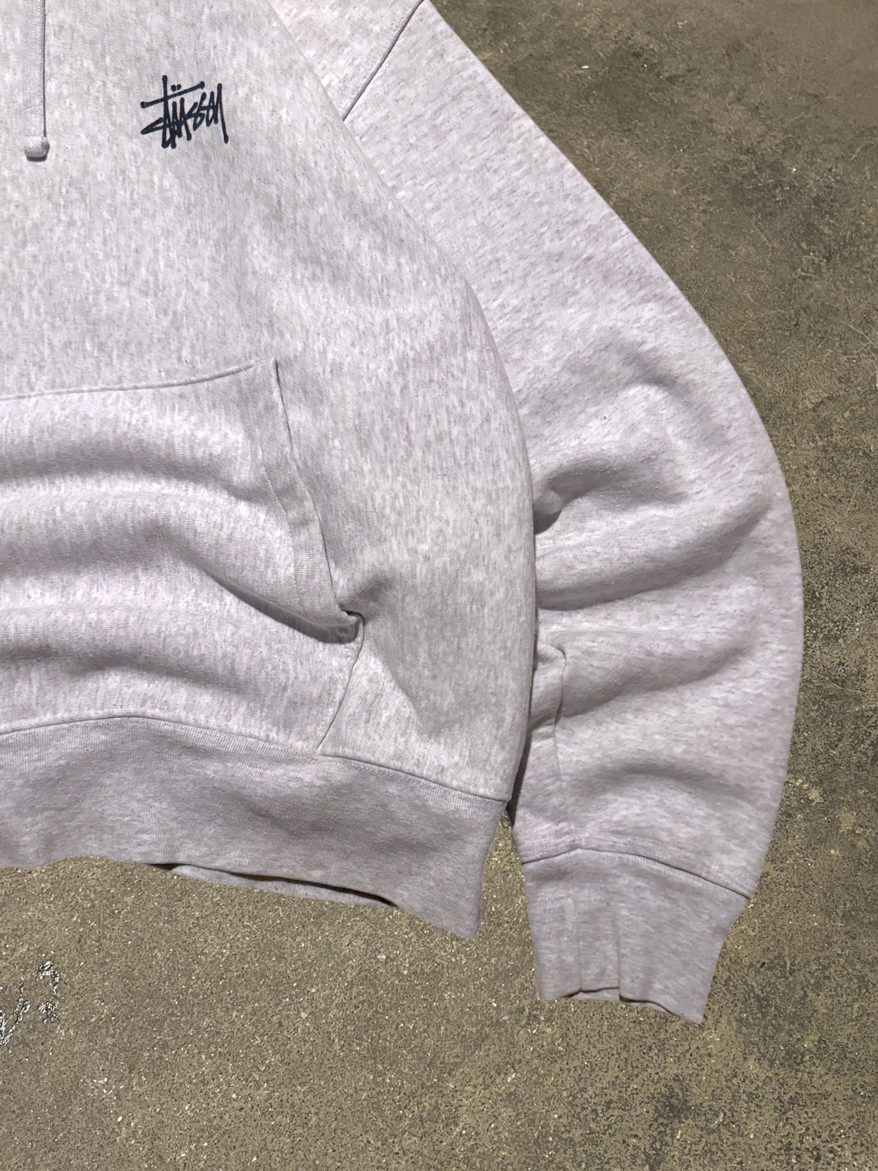 STÜSSY GREY BASIC LOGO HOODIE
