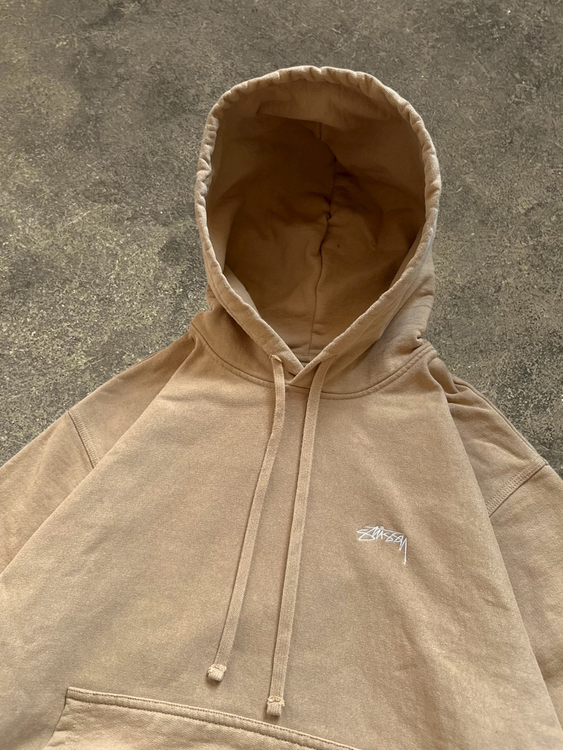 STÜSSY BEIGE APPLIQUE LOGO HOODIE