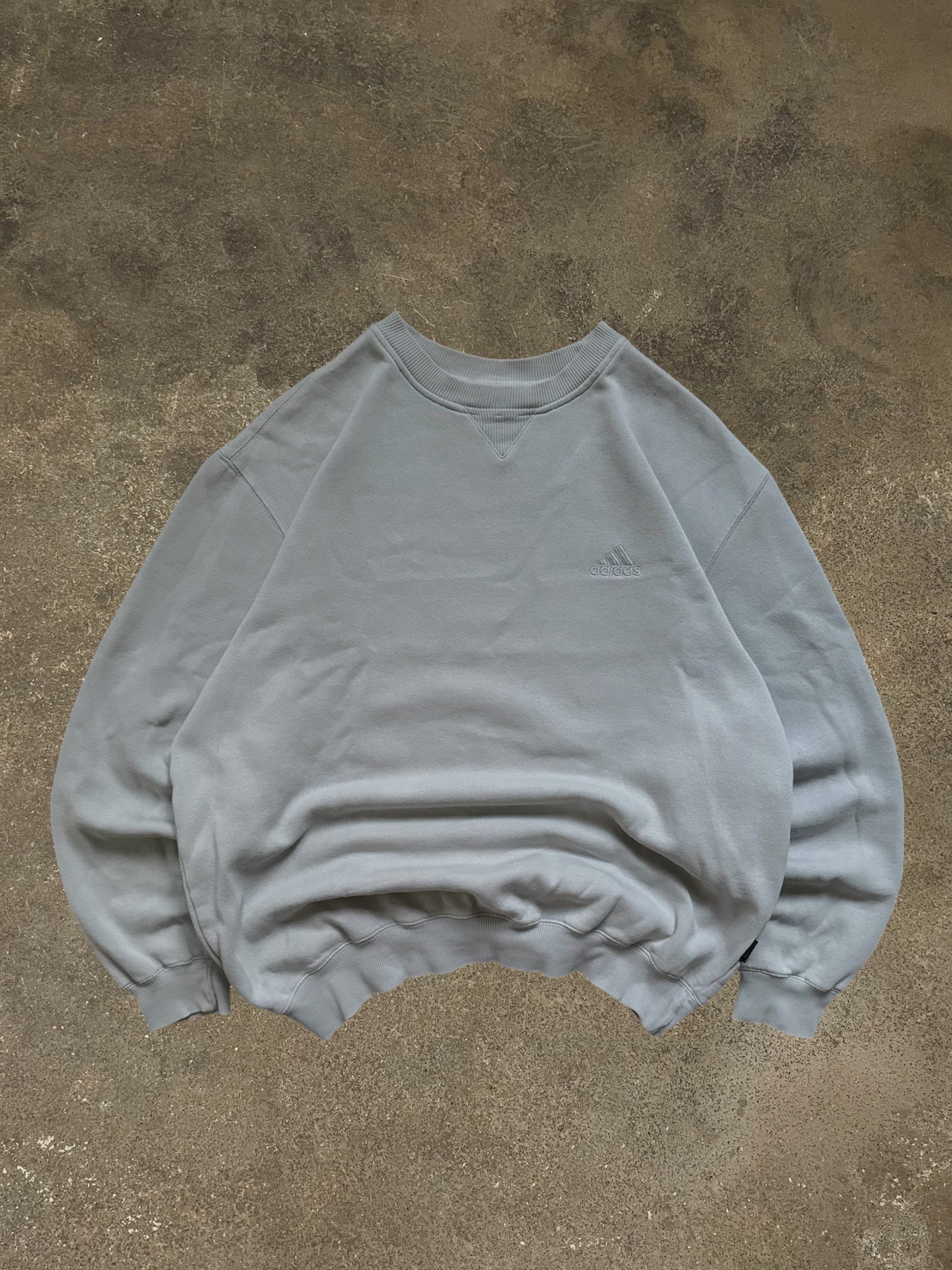 VINTAGE 90S ADIDAS SWEATSHIRT