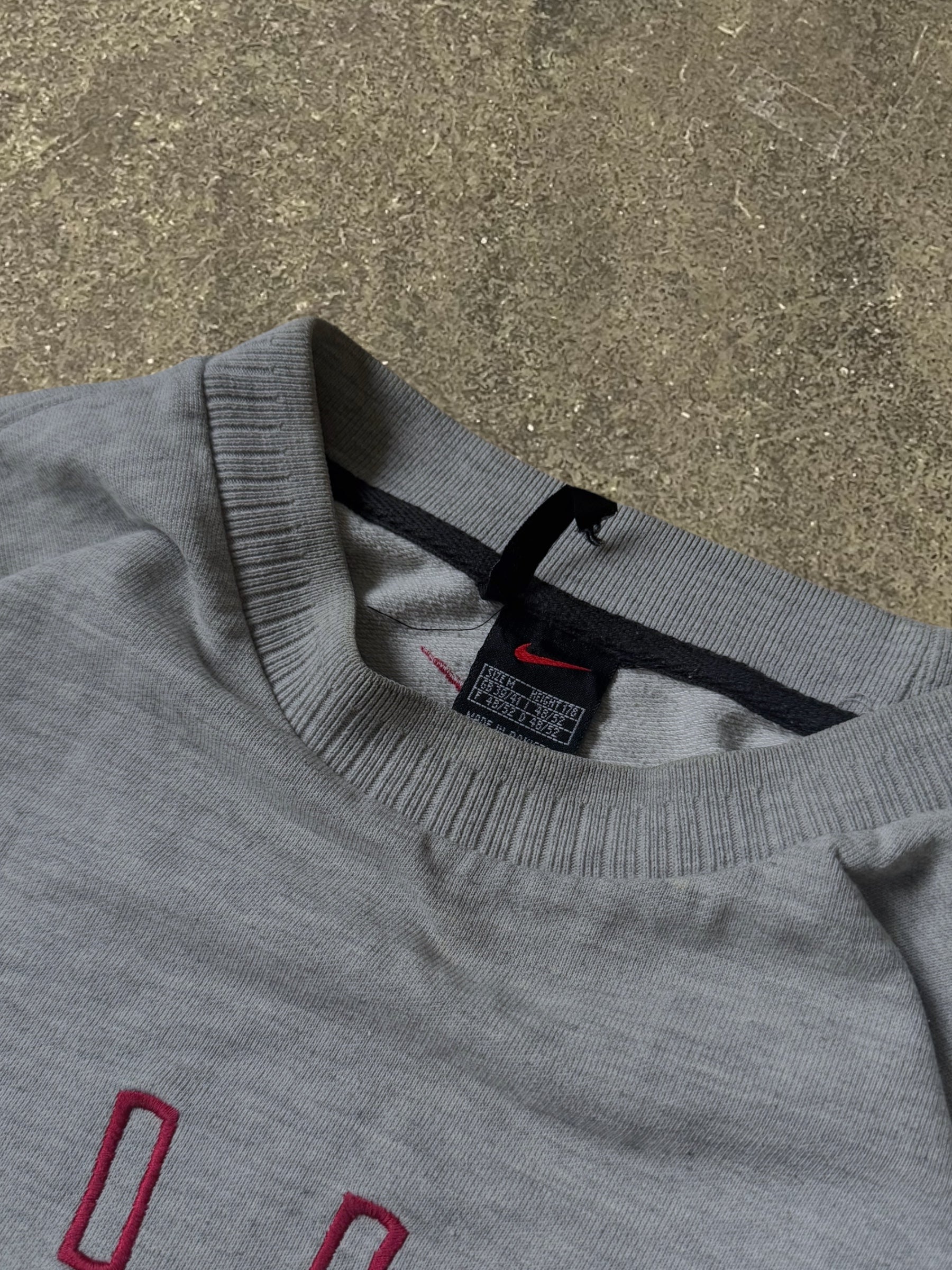 VINTAGE 90S NIKE SWEATSHIRT