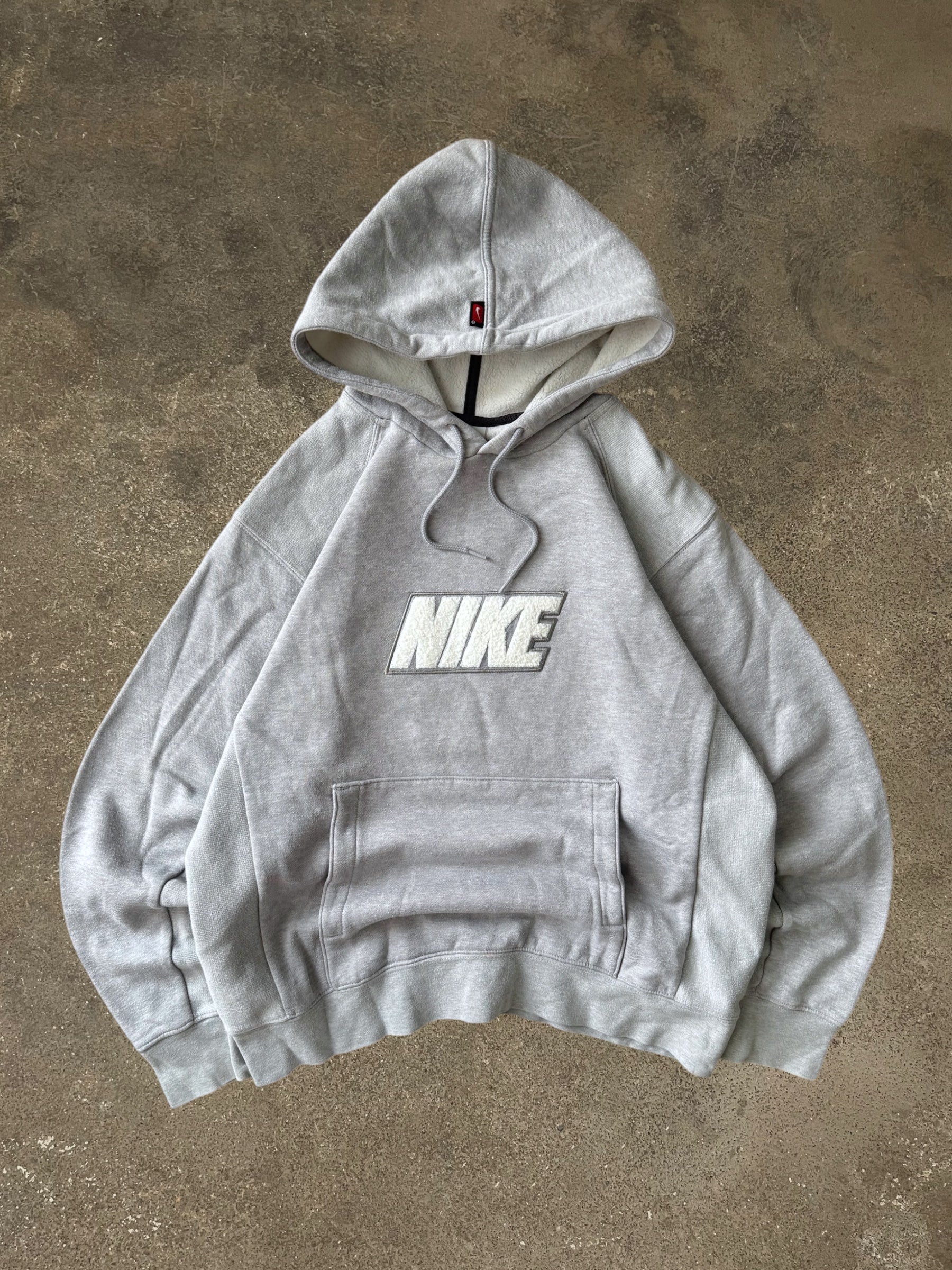 VINTAGE 00S NIKE SPELLOUT HOODIE
