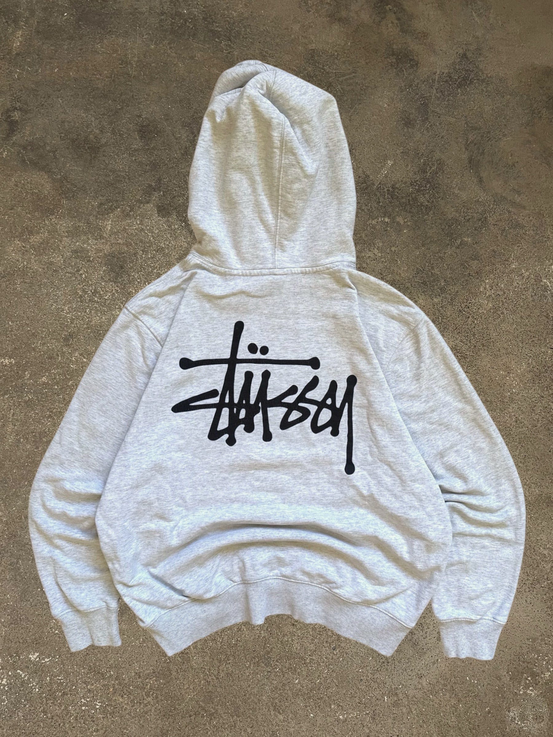STÜSSY GREY BASIC LOGO HOODIE
