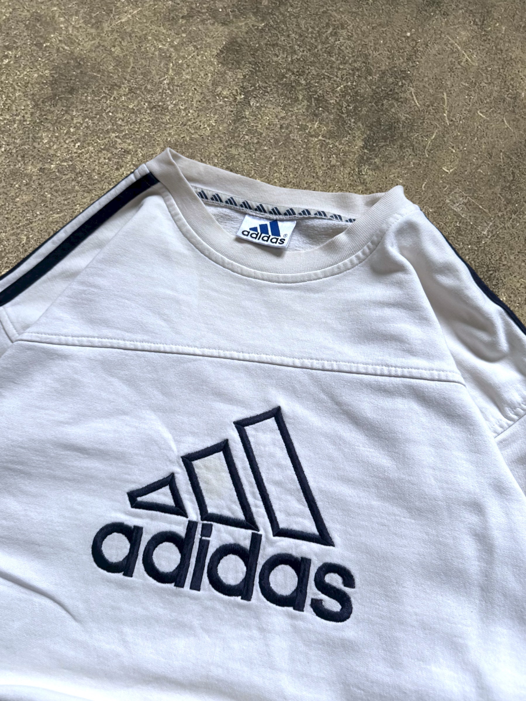 VINTAGE 90S ADIDAS BIG LOGO SWEATSHIRT