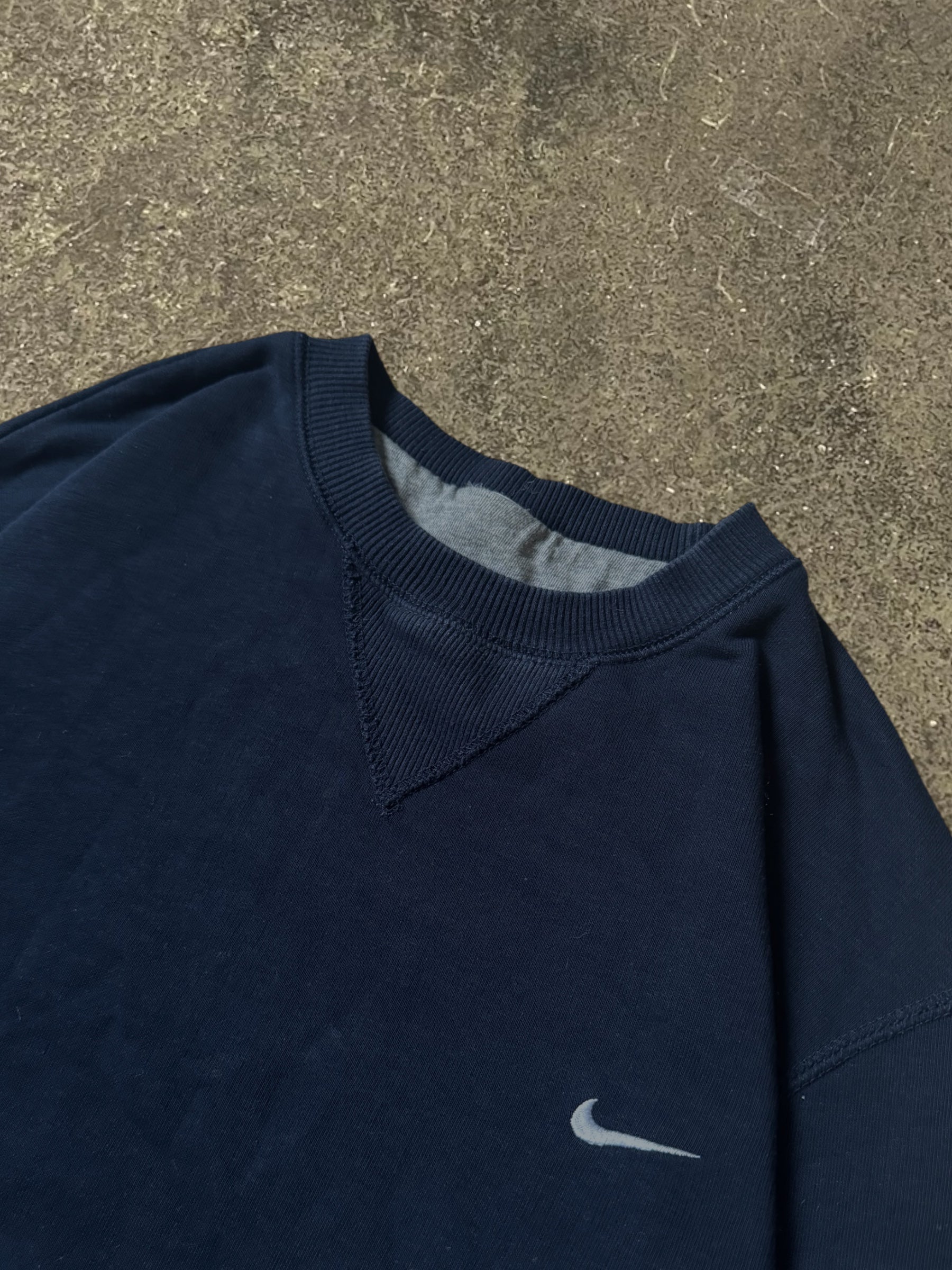 VINTAGE 90S NIKE SWEATSHIRT