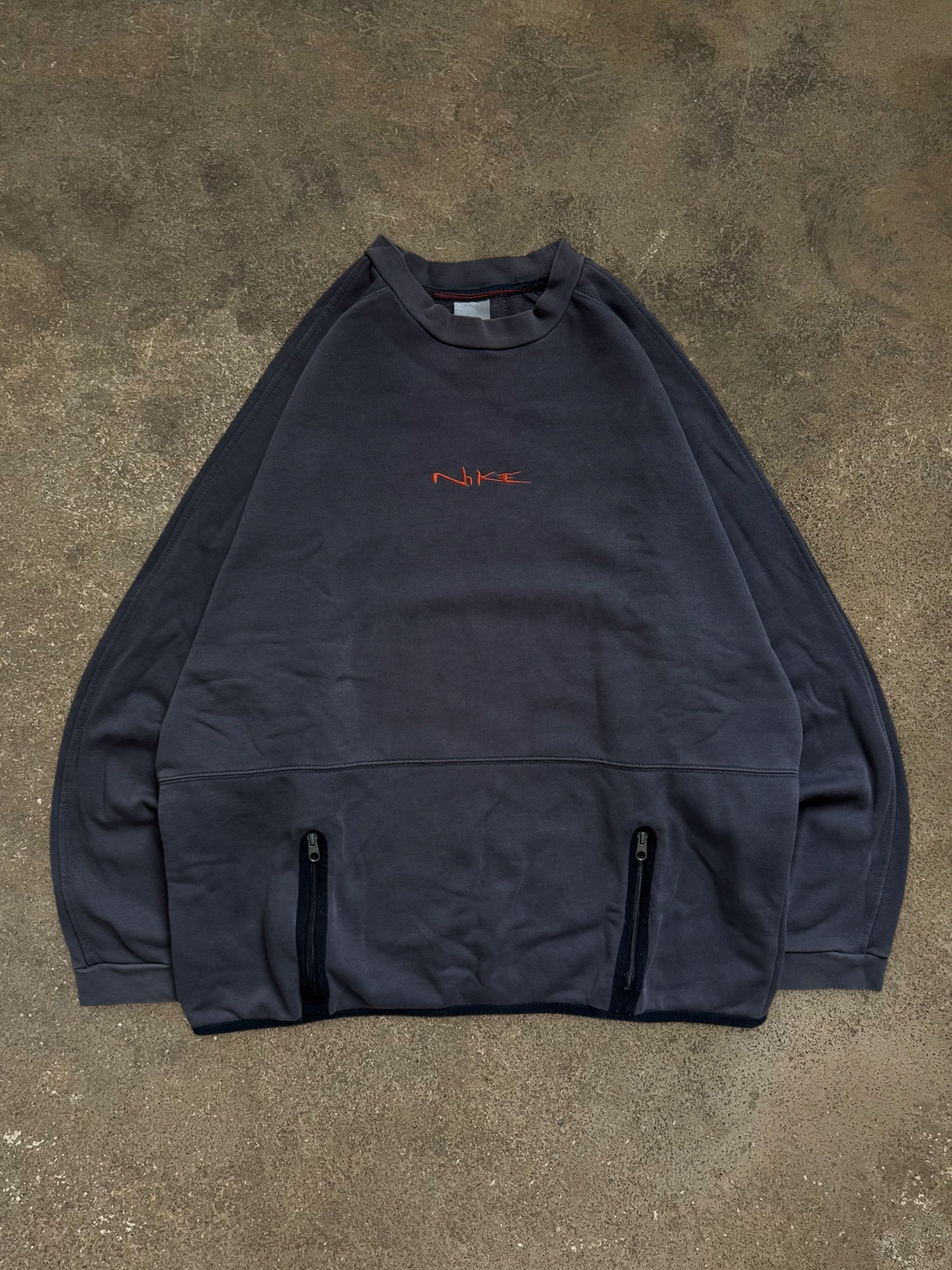 VINTAGE 00S NIKE TECH SWEATSHIRT