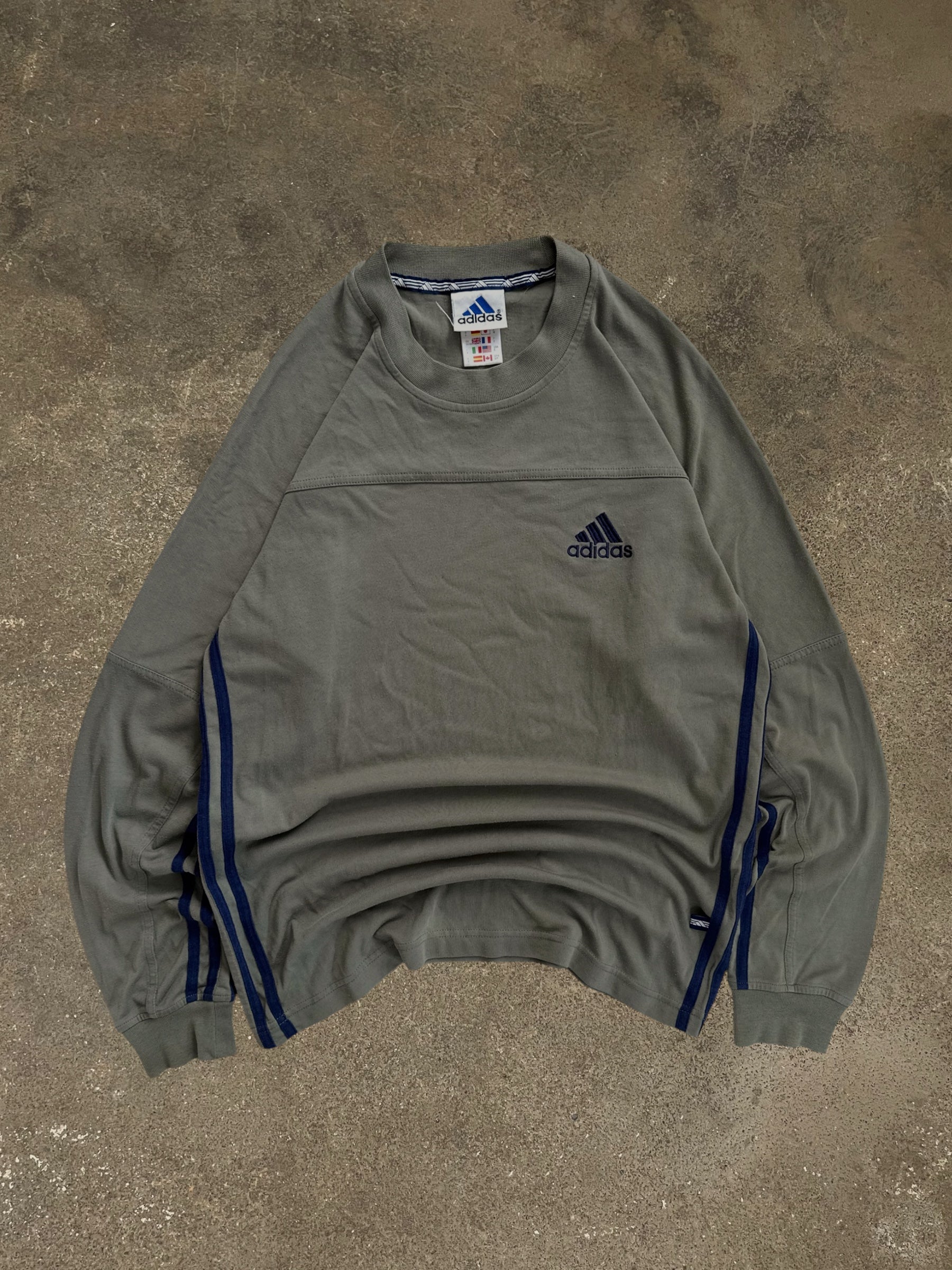 VINTAGE 90S ADIDAS LONGSLEEVE