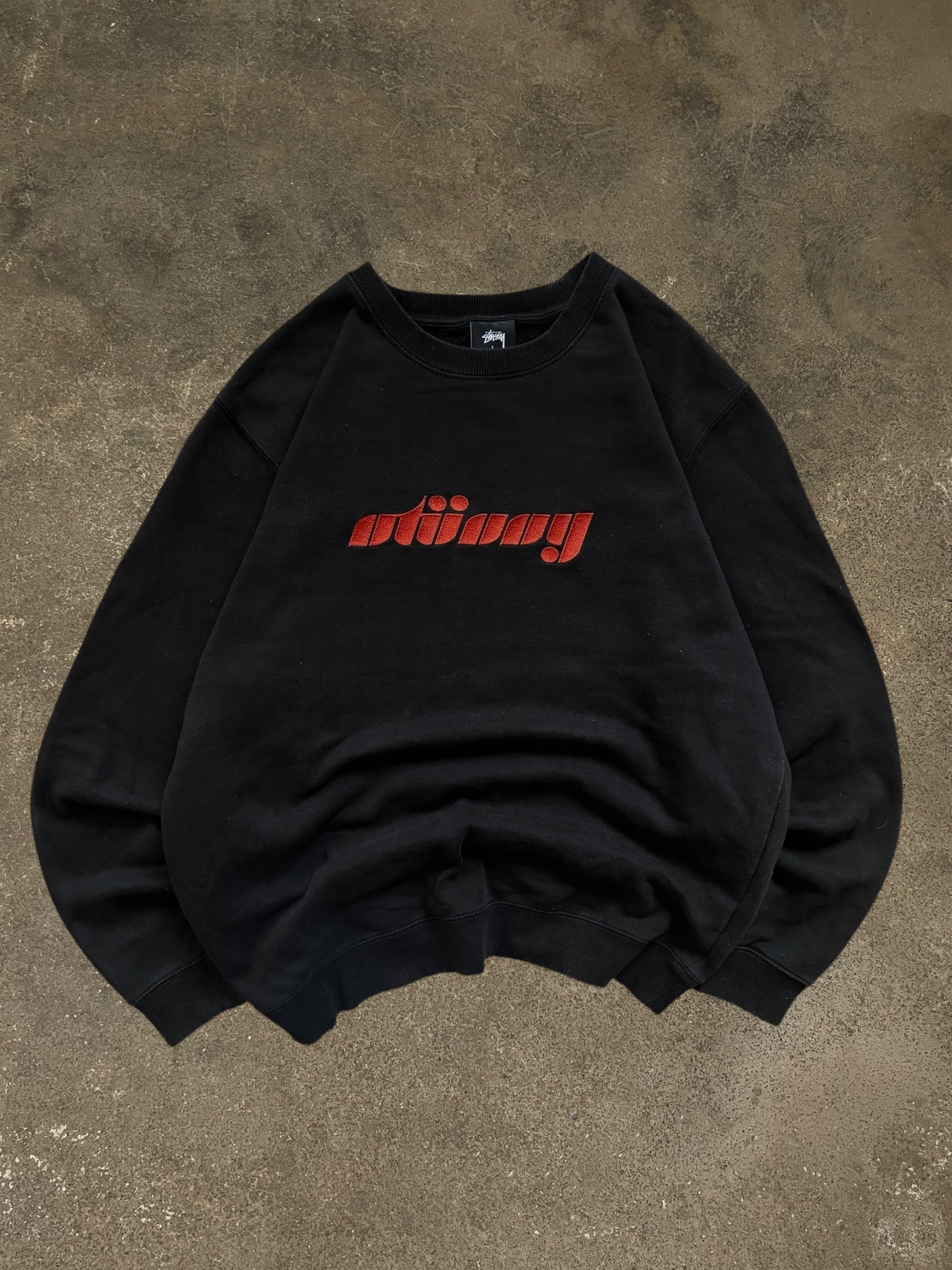 STÜSSY BLACK PRETTY LOGO SWEATSHIRT