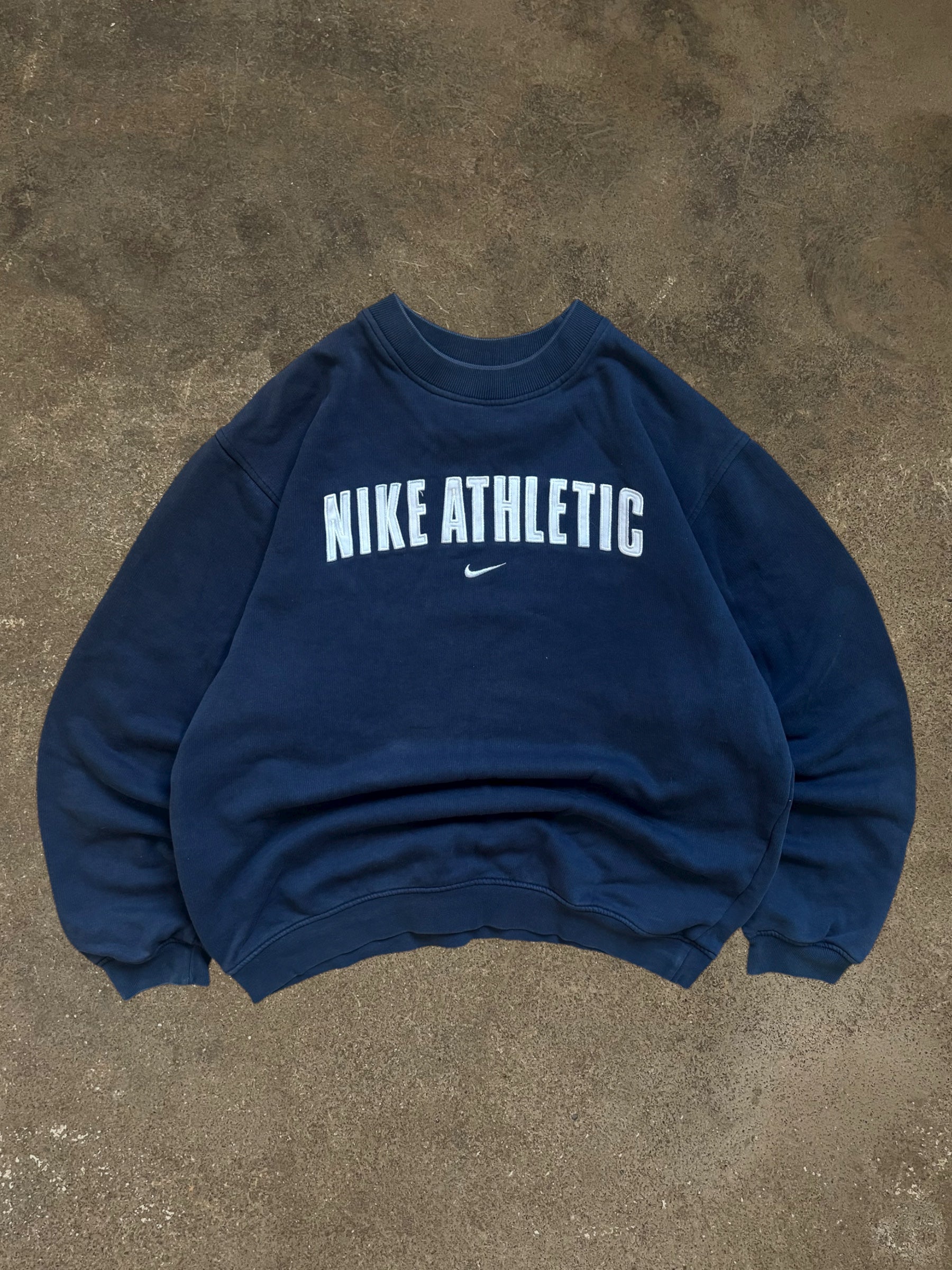 VINTAGE 00S NIKE ATHLETIC SWEATSHIRT