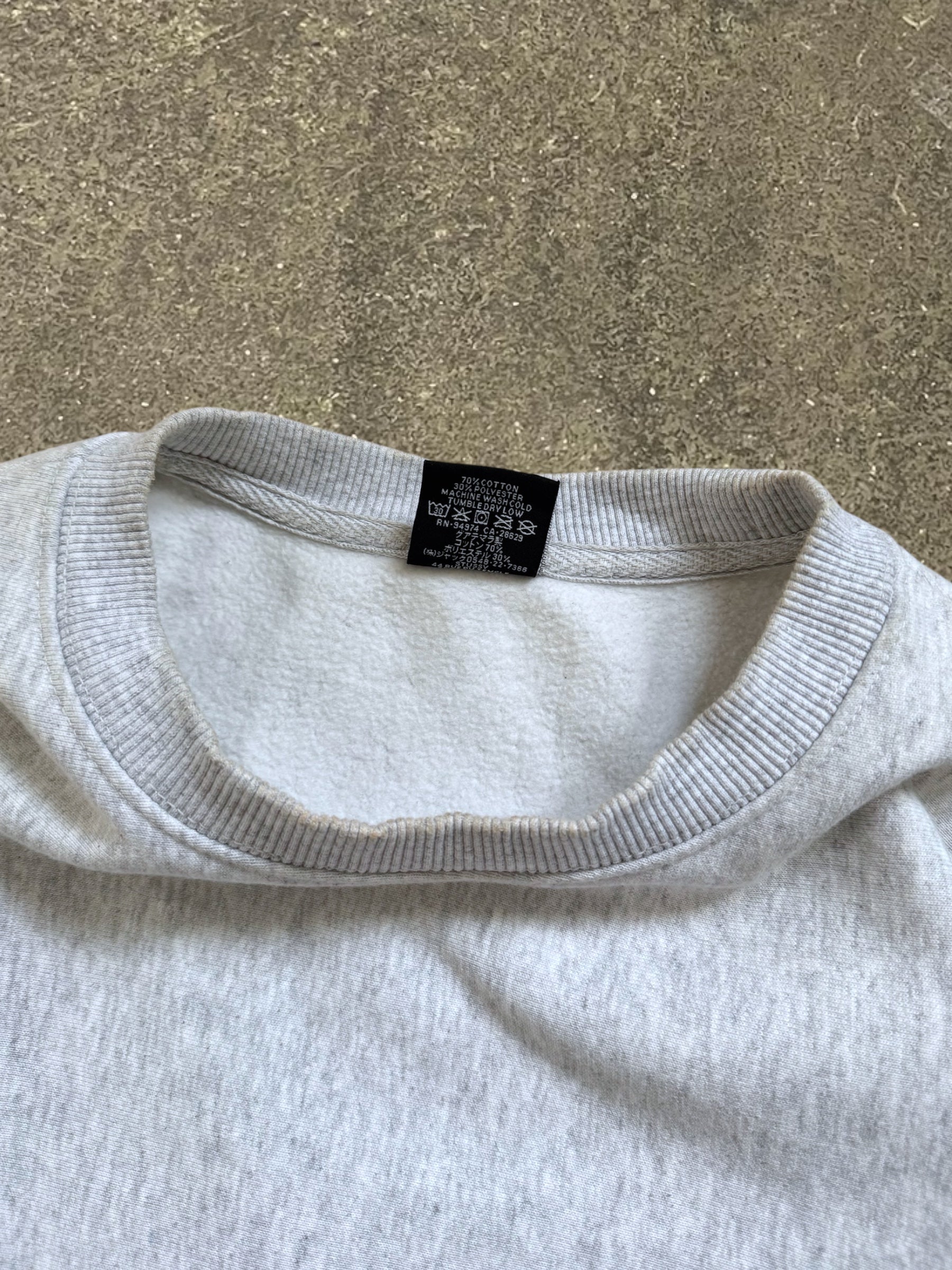 STÜSSY LONDON BASIC LOGO SWEATSHIRT