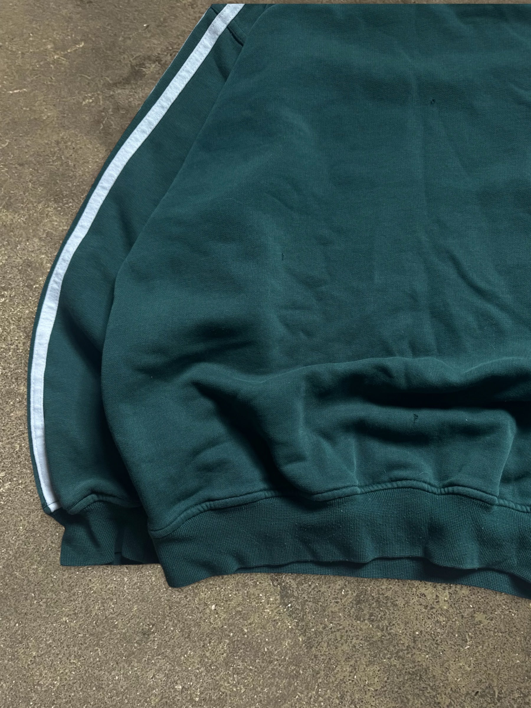 VINTAGE 90S ADIDAS SWEATSHIRT