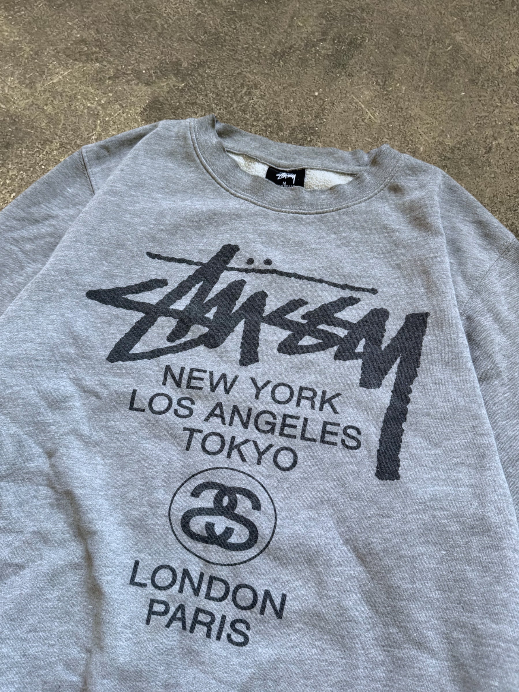 VINTAGE STÜSSY WORLDWIDE SWEATSHIRT