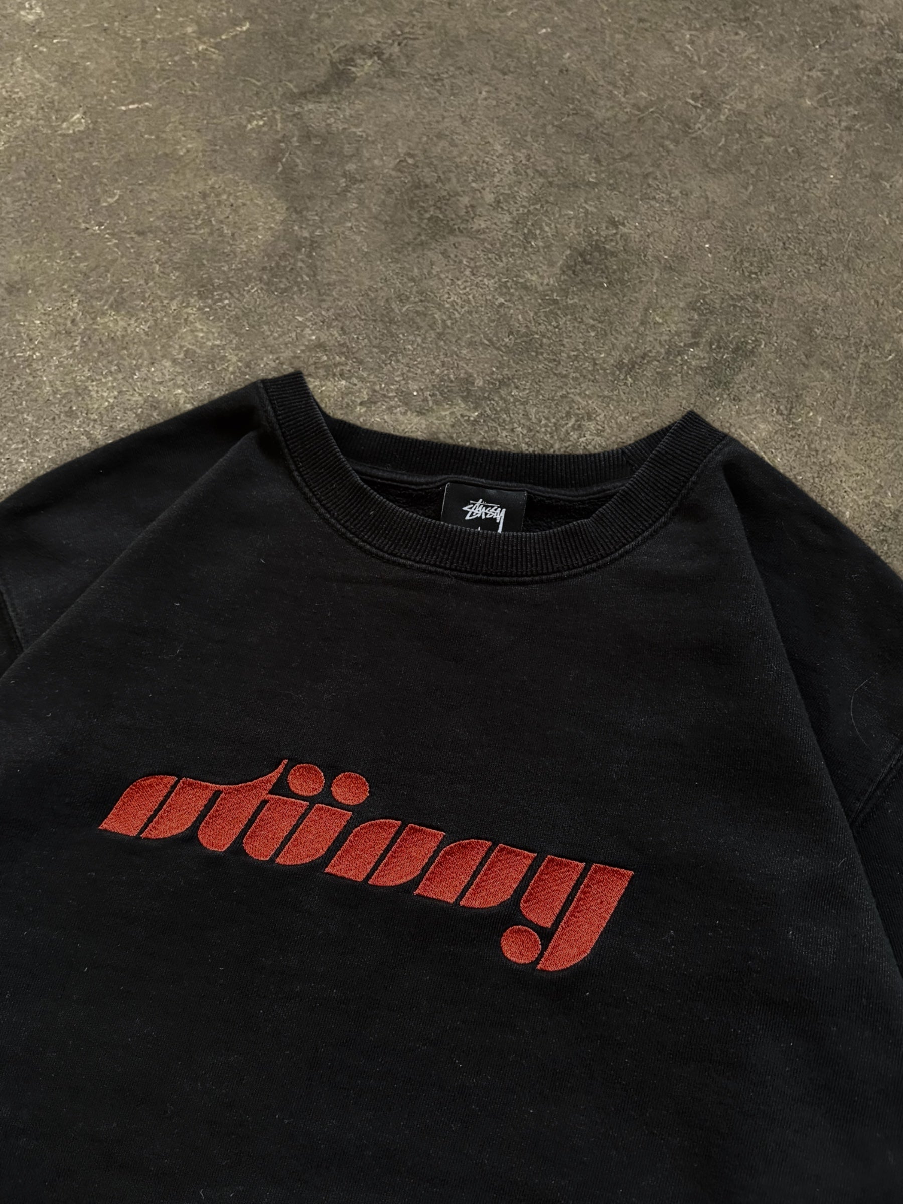 STÜSSY BLACK PRETTY LOGO SWEATSHIRT