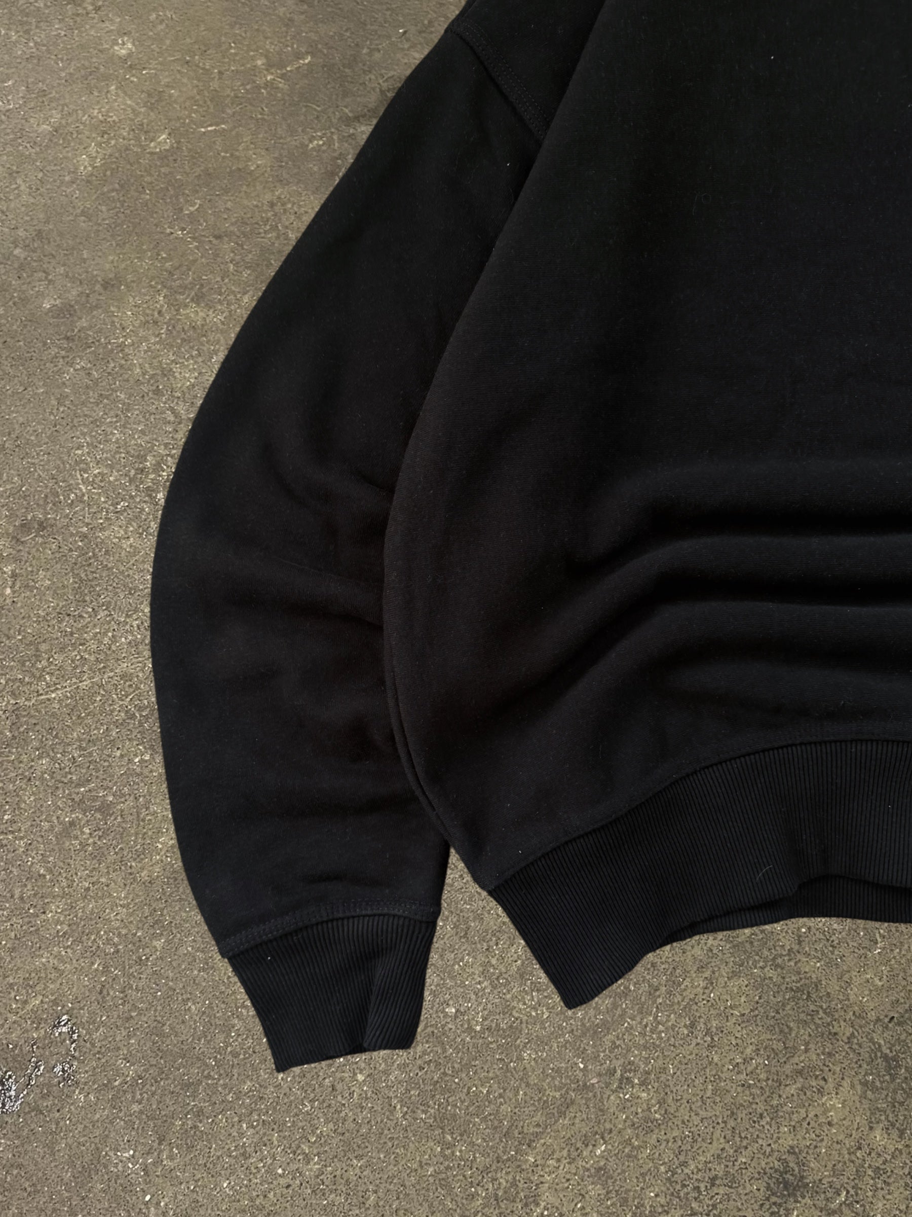 STÜSSY BLACK DRAGON SWEATSHIRT