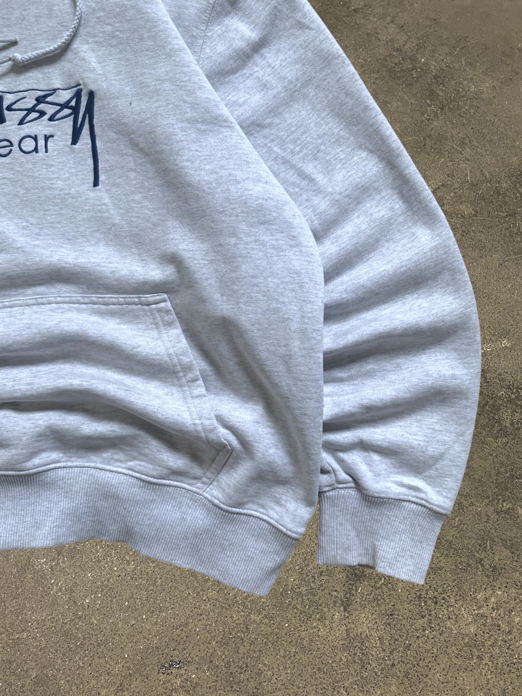STÜSSY GREY WEAR LOGO HOODIE