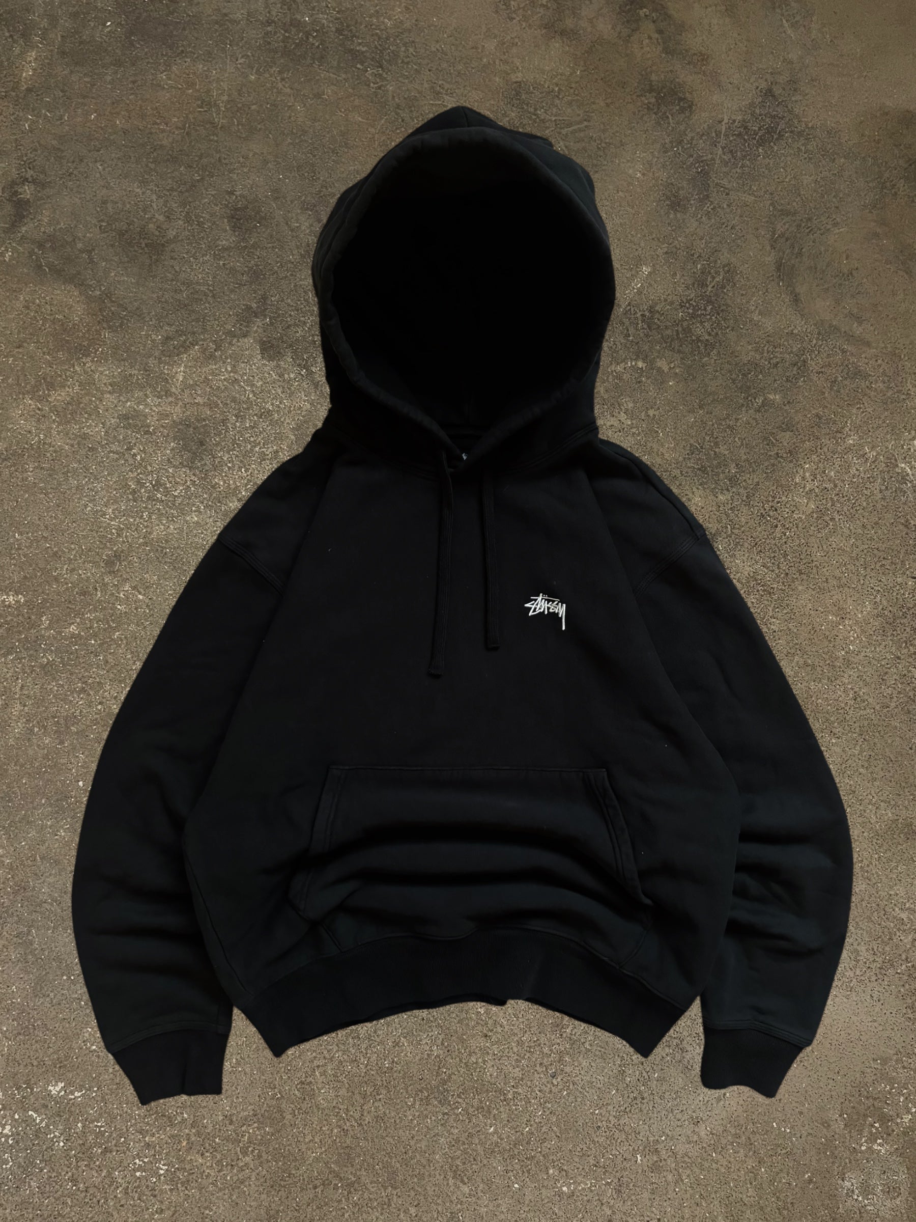 STÜSSY BLACK STOCK LOGO HOODIE