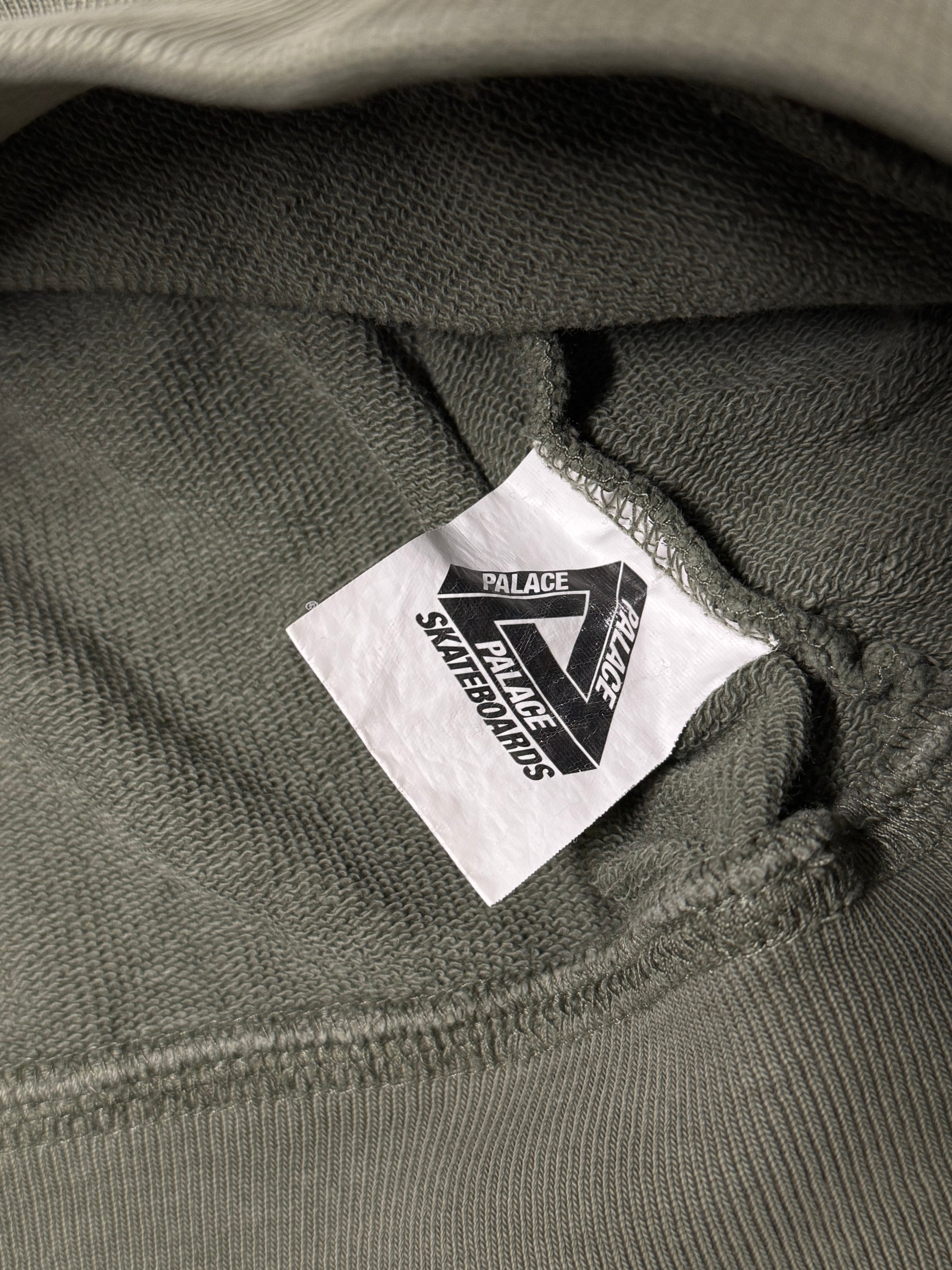 PALACE SOFAR SWEATSHIRT