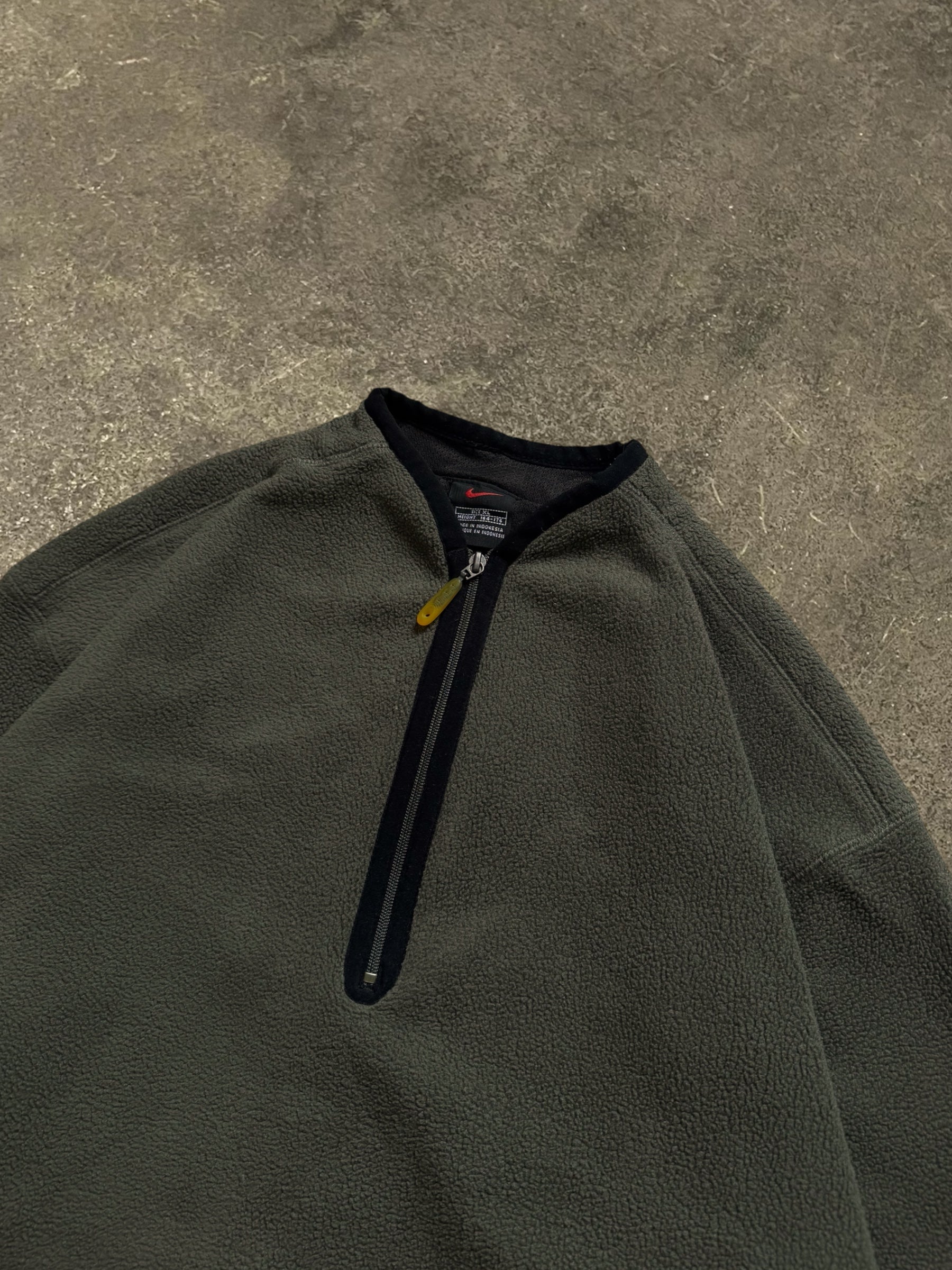 VINTAGE 90S NIKE FLEECE