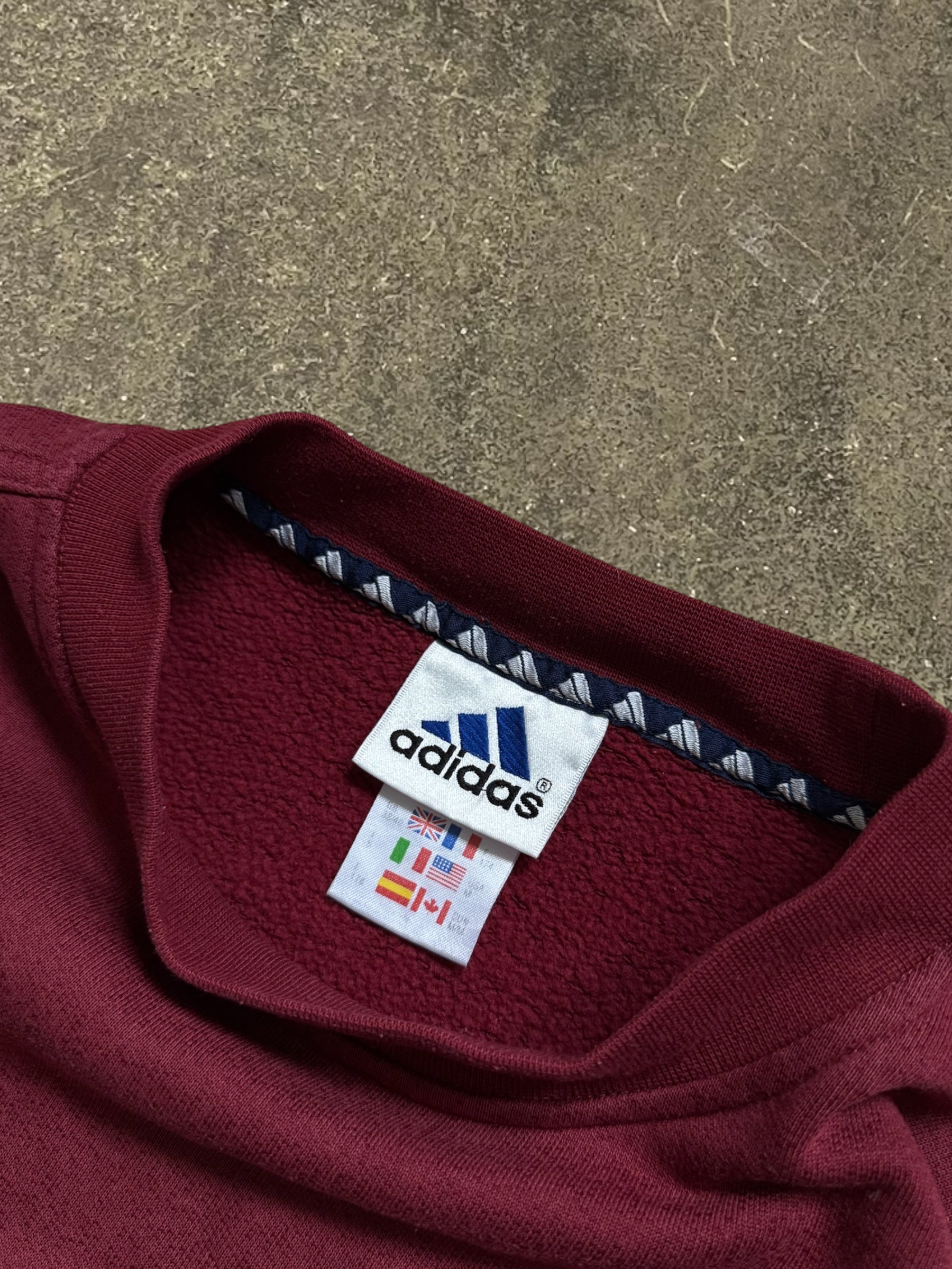 VINTAGE 90S ADIDAS SWEATSHIRT