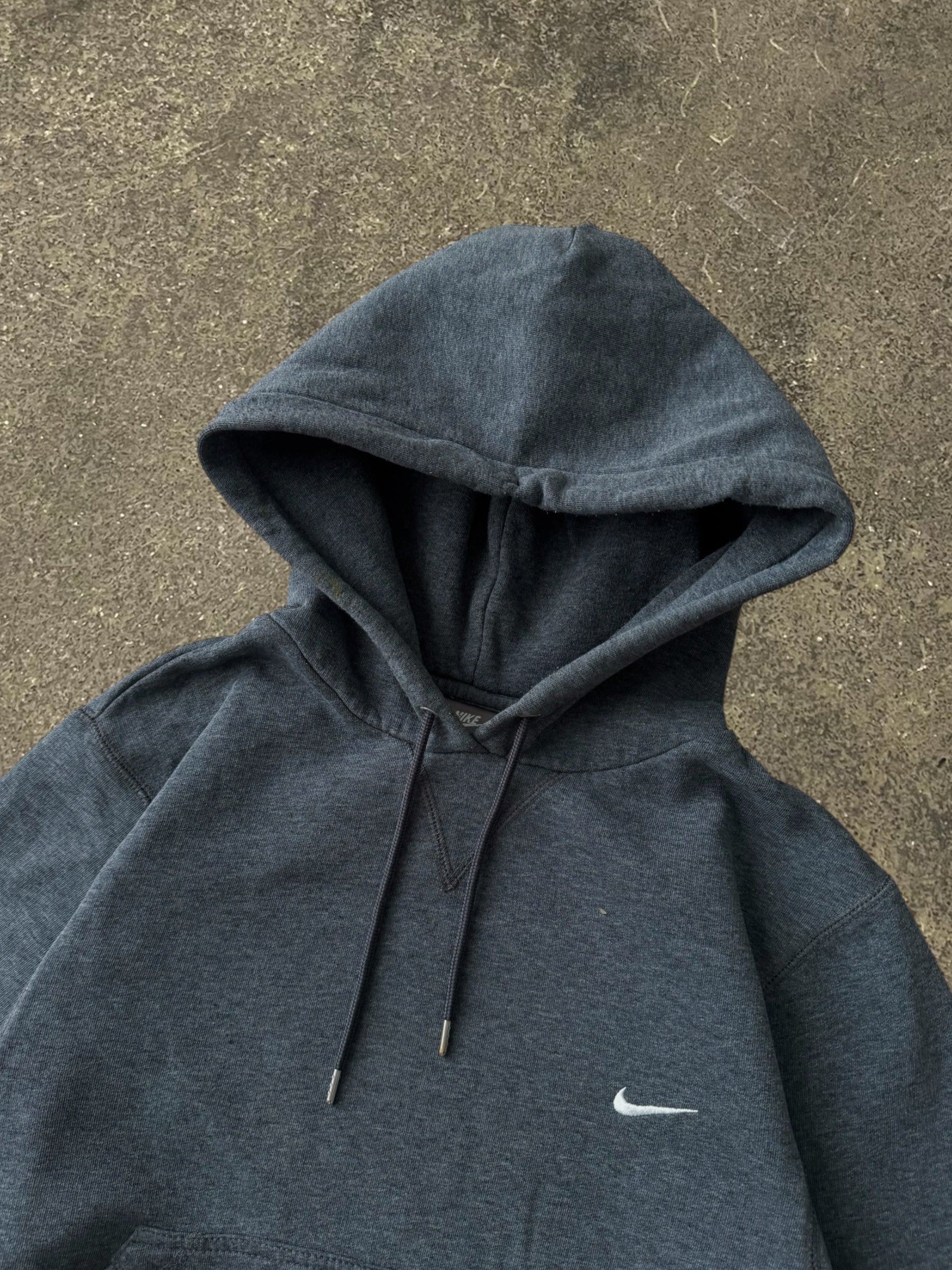 VINTAGE 00S NIKE SWOOSH HOODIE