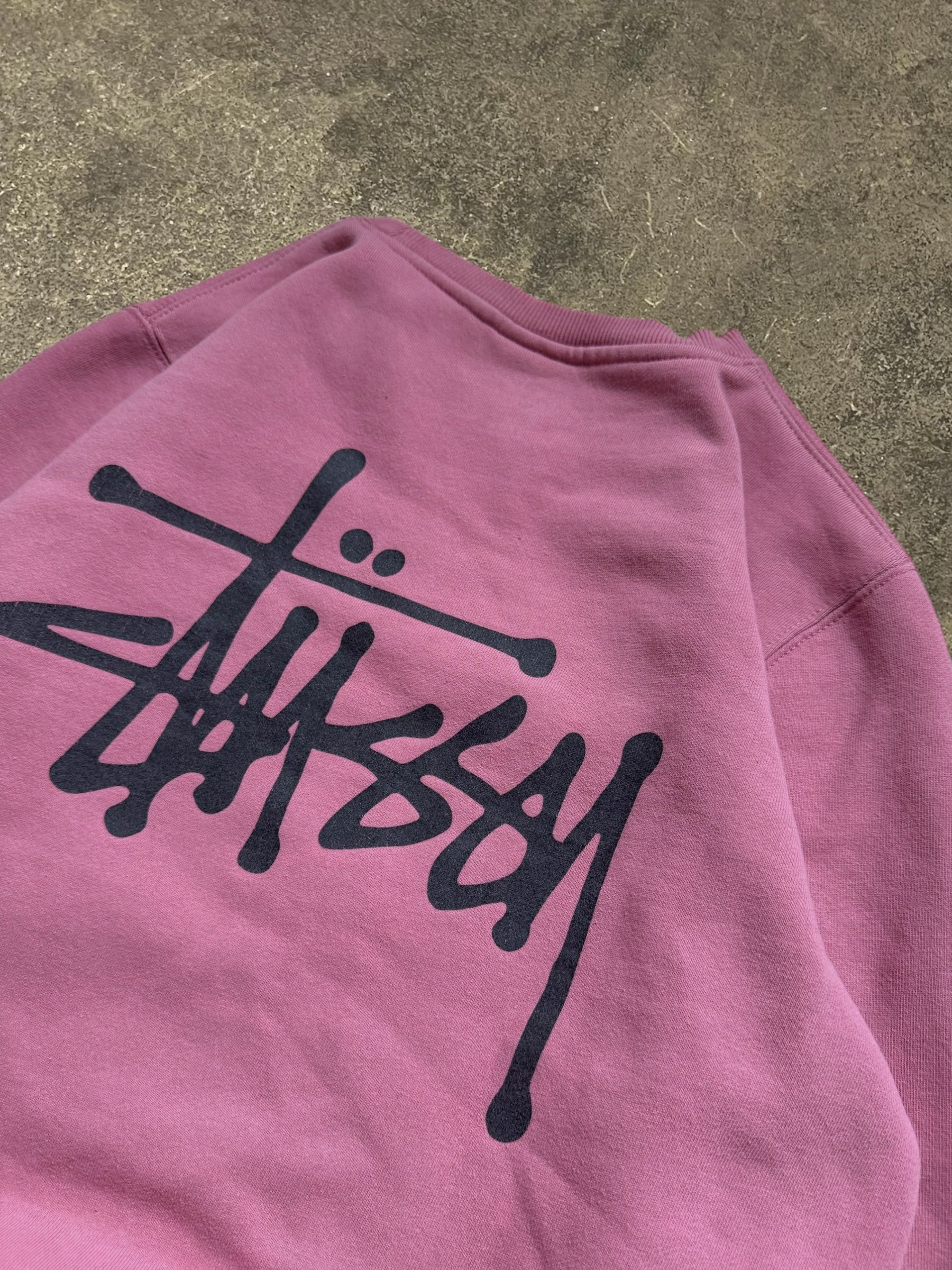STÜSSY PINK BASIC LOGO SWEATSHIRT