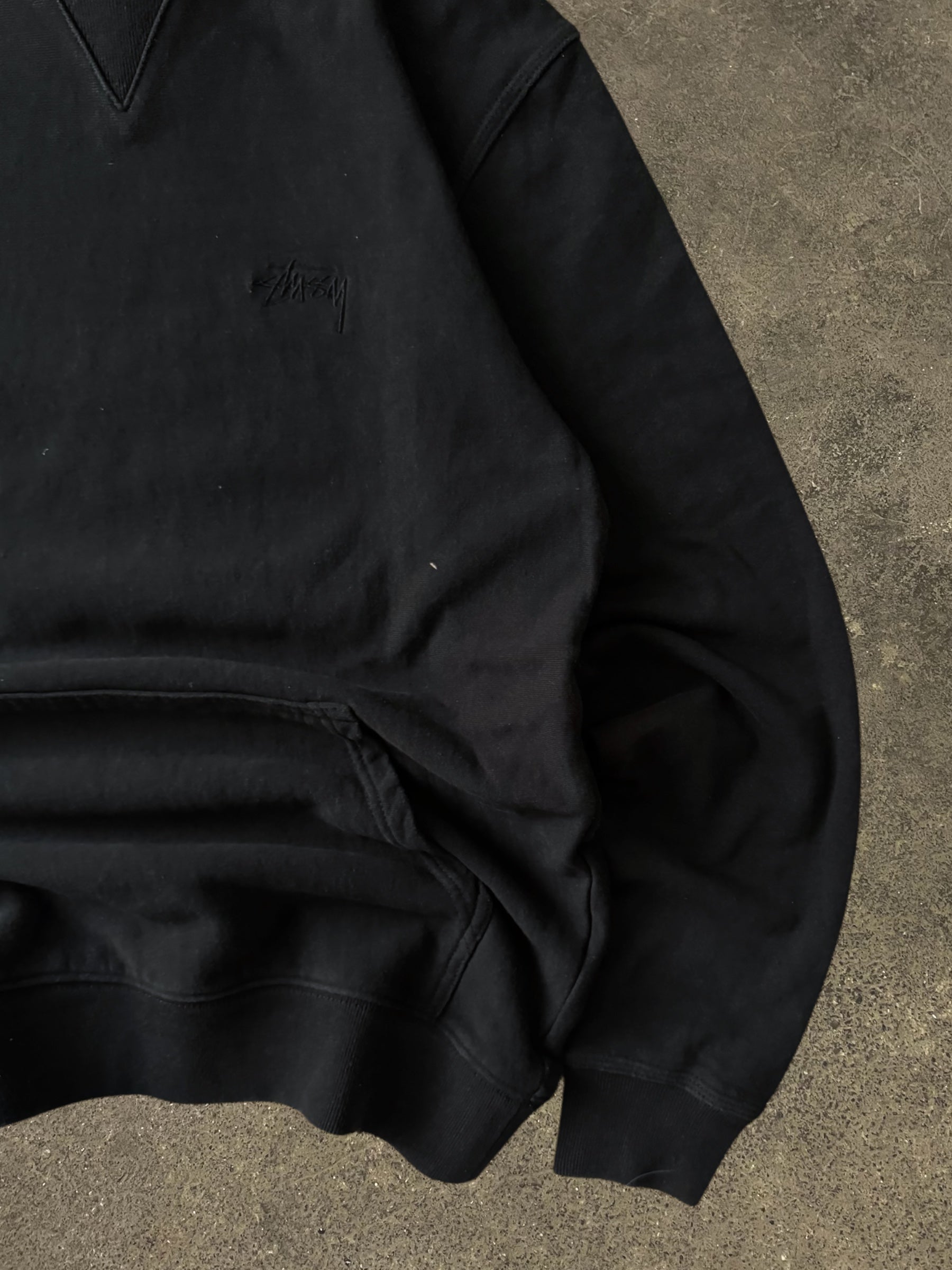 STÜSSY BLACK STOCK LOGO HOODIE