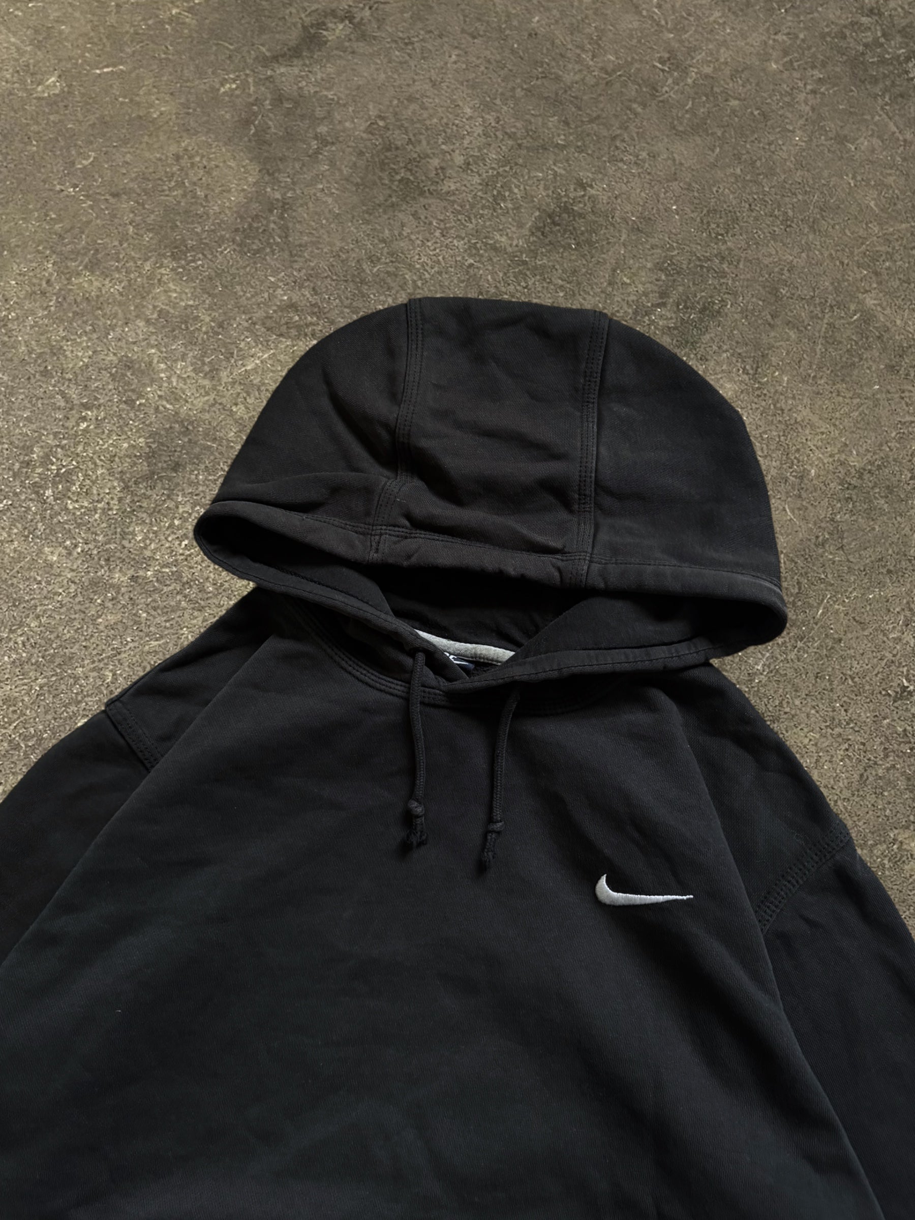 VINTAGE NIKE HOODIE