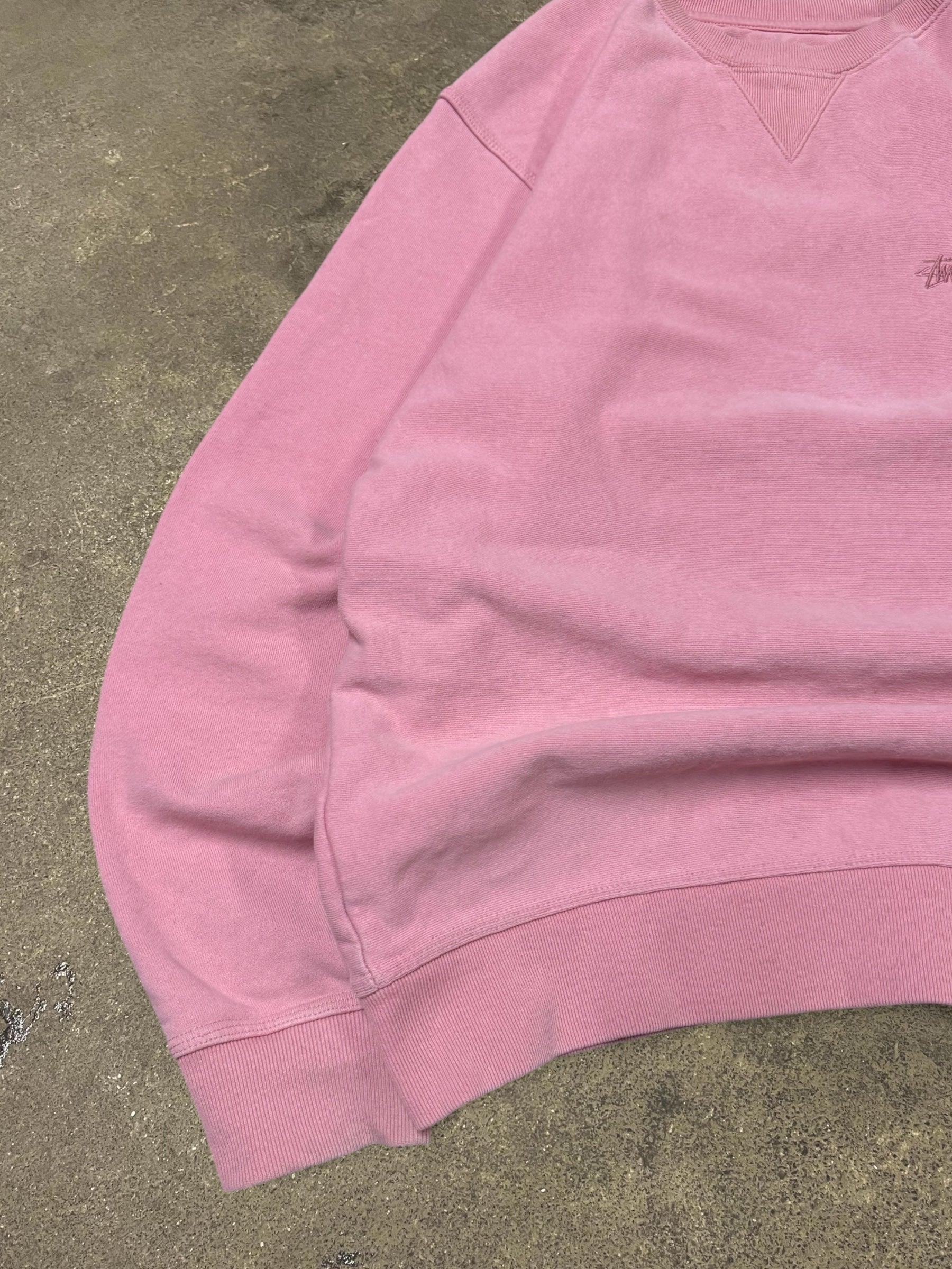 STÜSSY PINK STOCK LOGO SWEATSHIRT