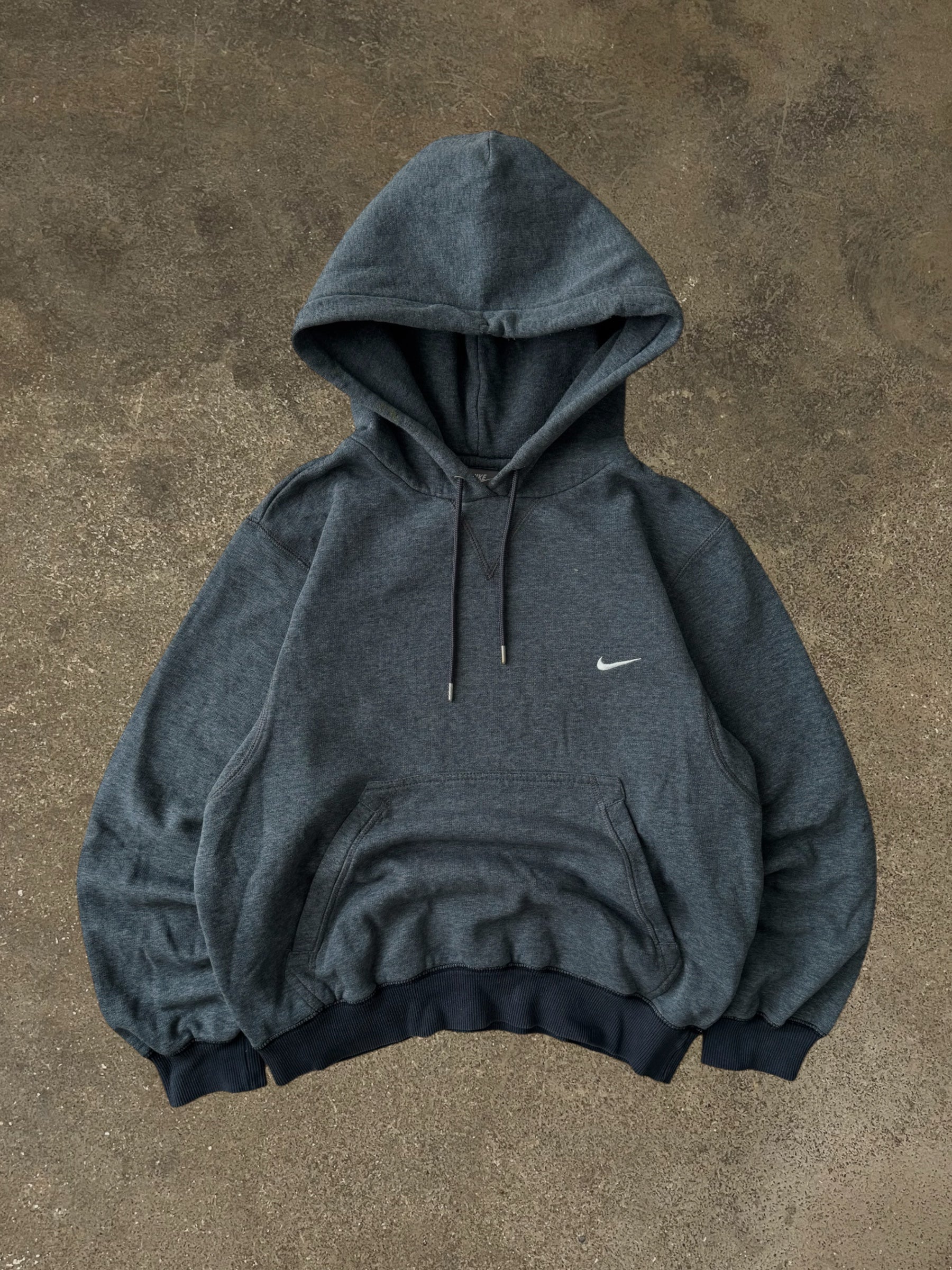 VINTAGE 00S NIKE SWOOSH HOODIE