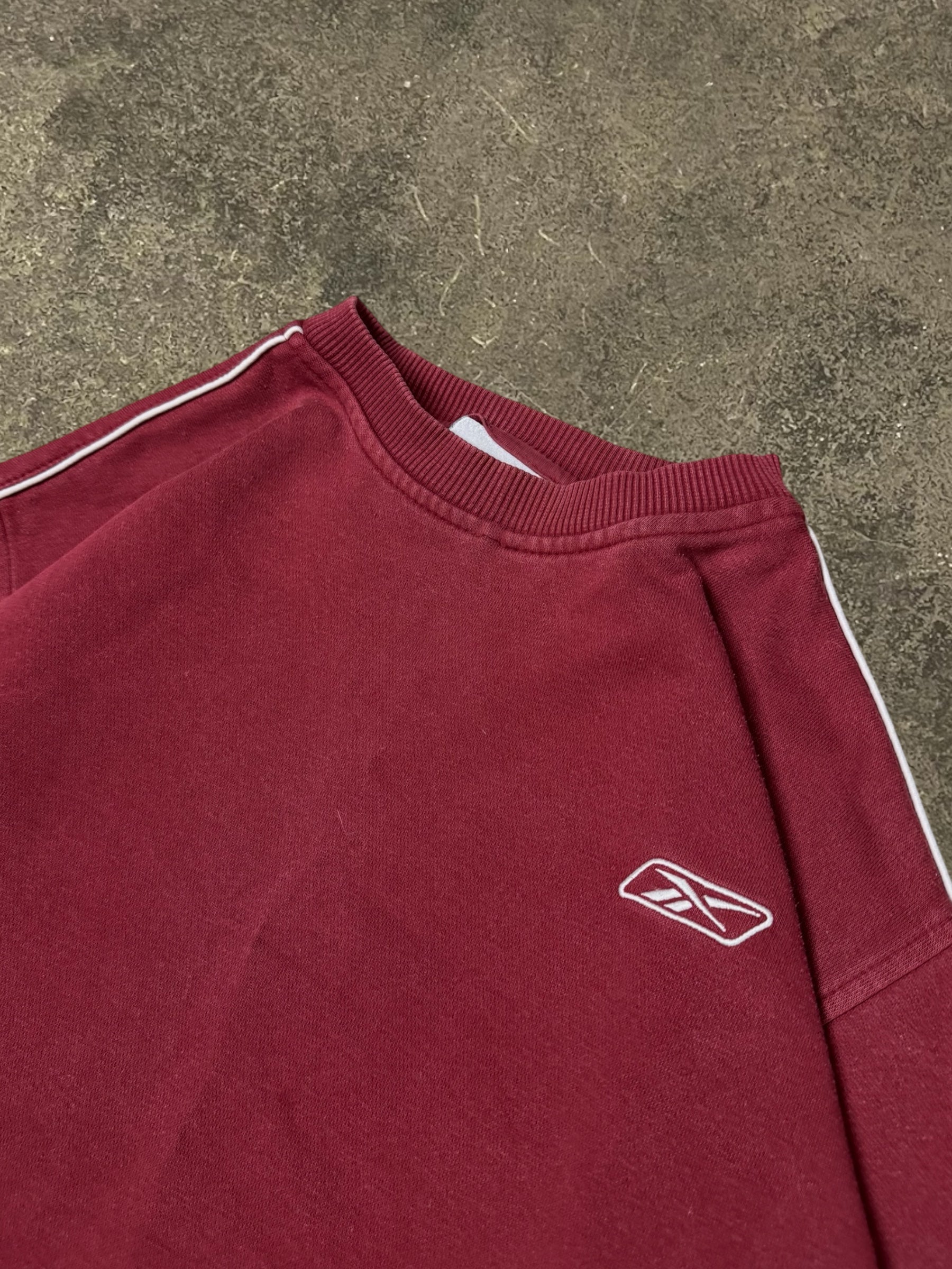 VINTAGE 90S REEBOK SWEATSHIRT