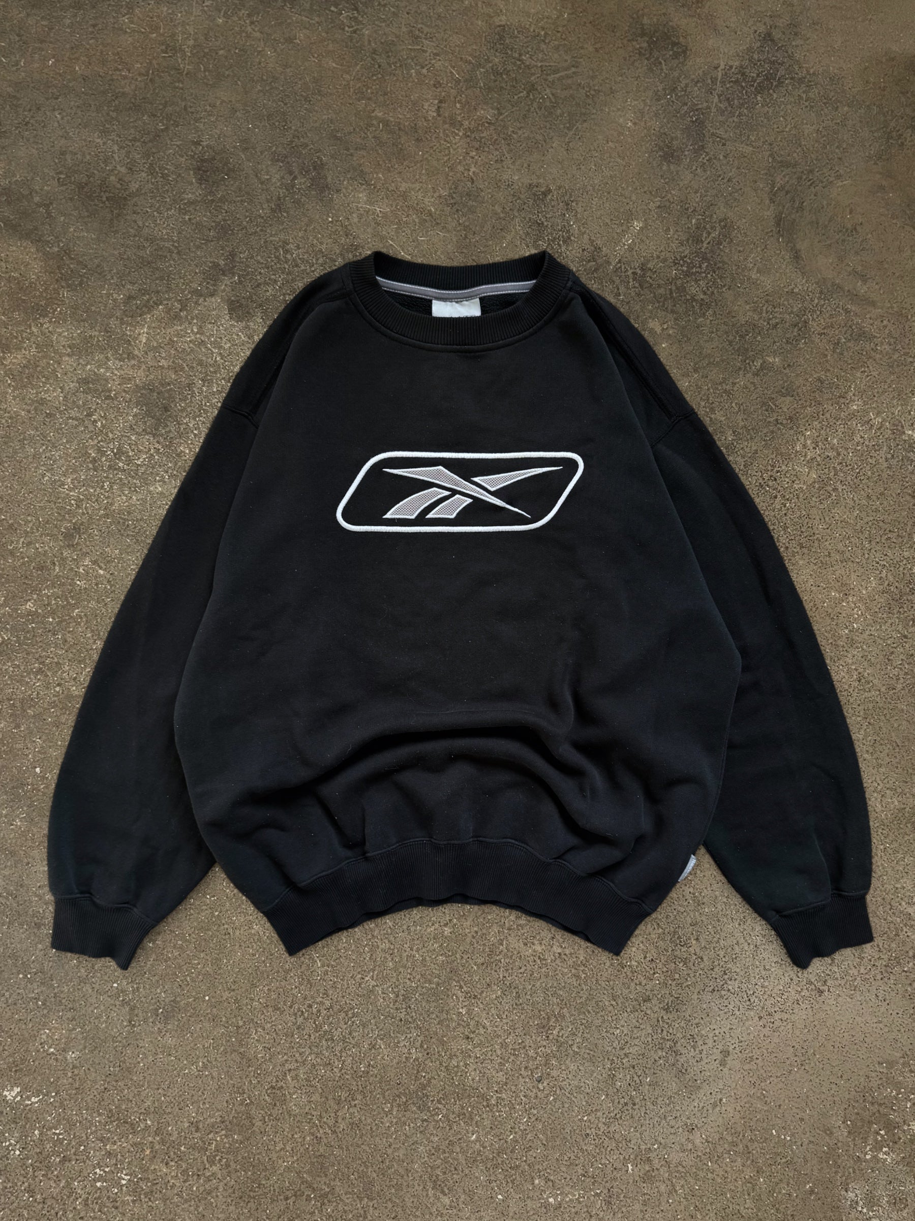 VINTAGE REEBOK SWEATSHIRT