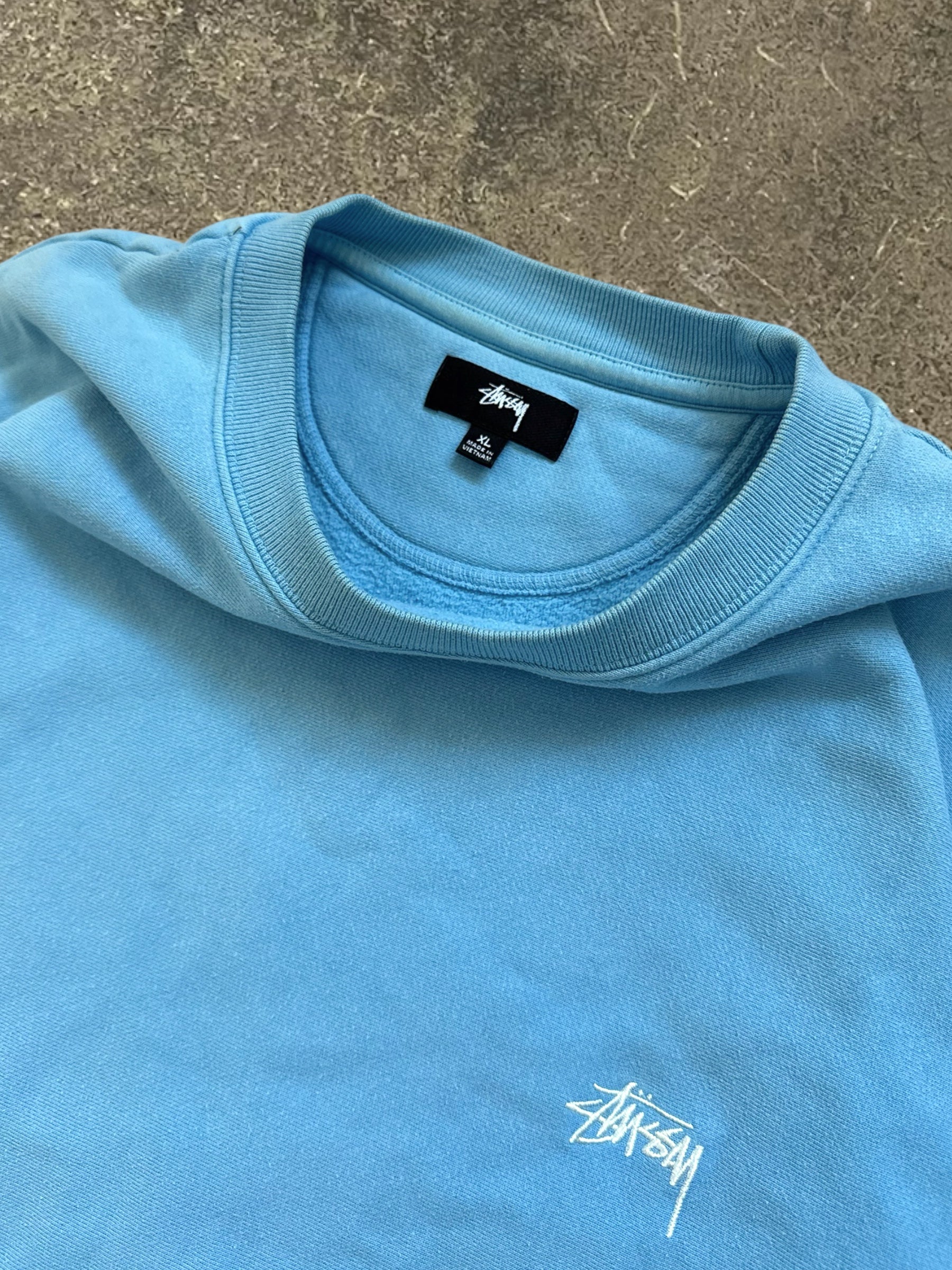 STÜSSY BLUE STOCK LOGO SWEATSHIRT