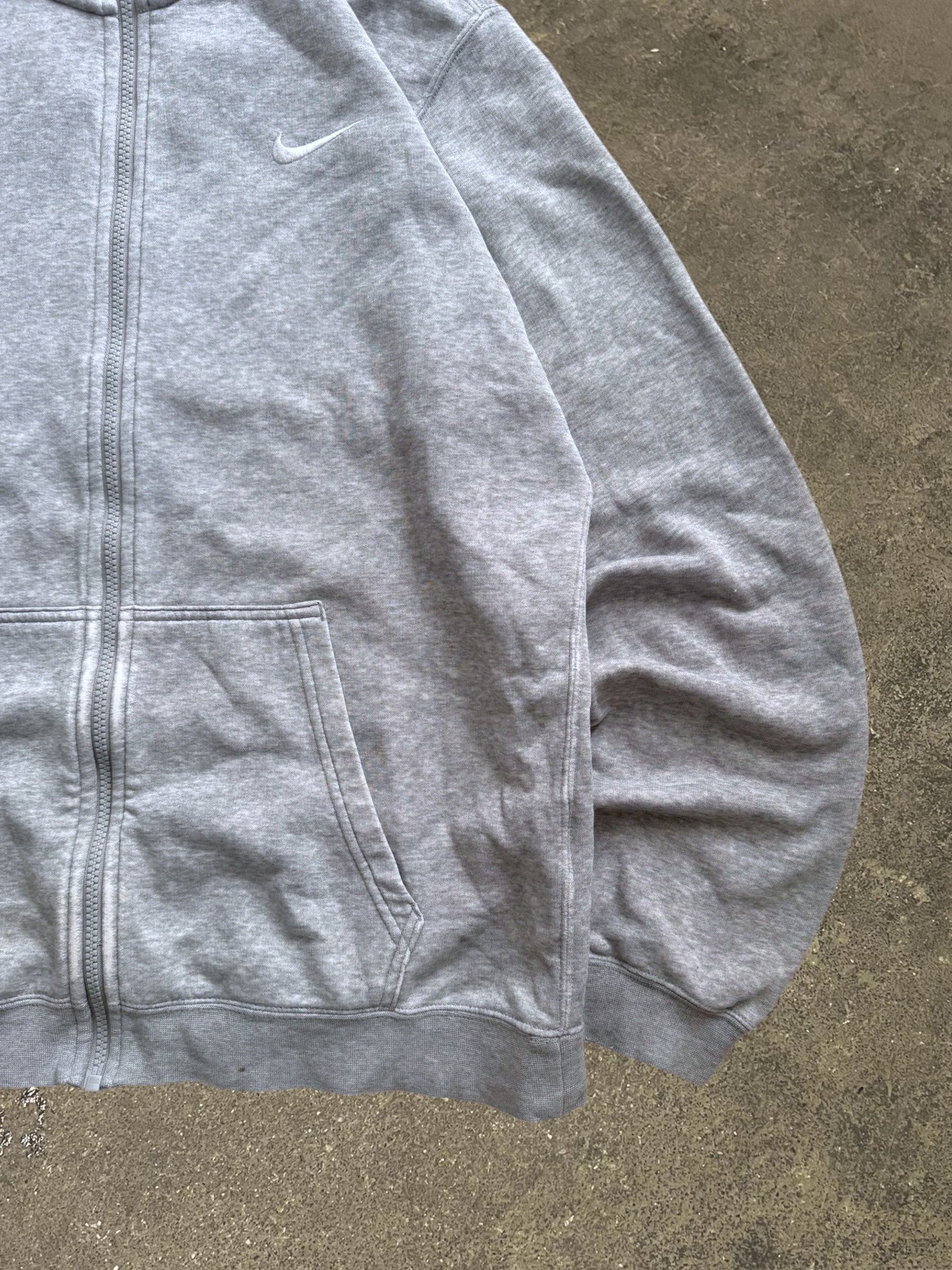 VINTAGE GREY NIKE HOODIE