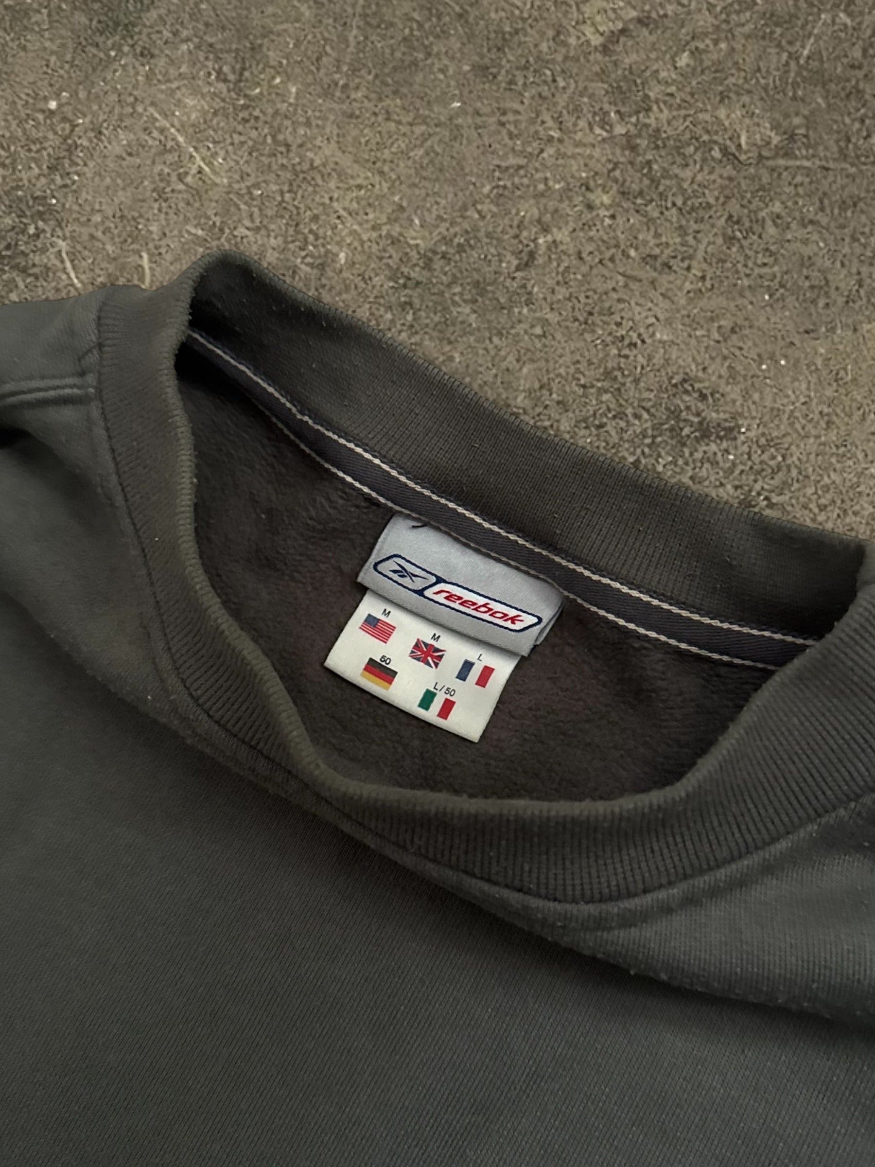 VINTAGE 90S REEBOK SWEATSHIRT