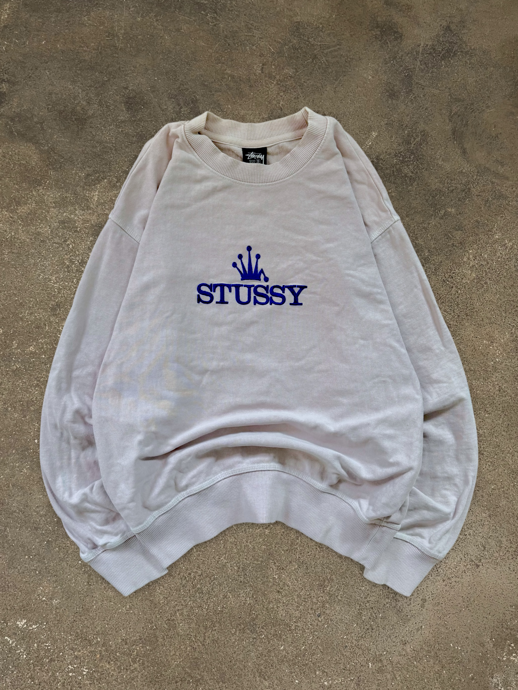 STÜSSY GLAMOUR LOGO SWEATSHIRT