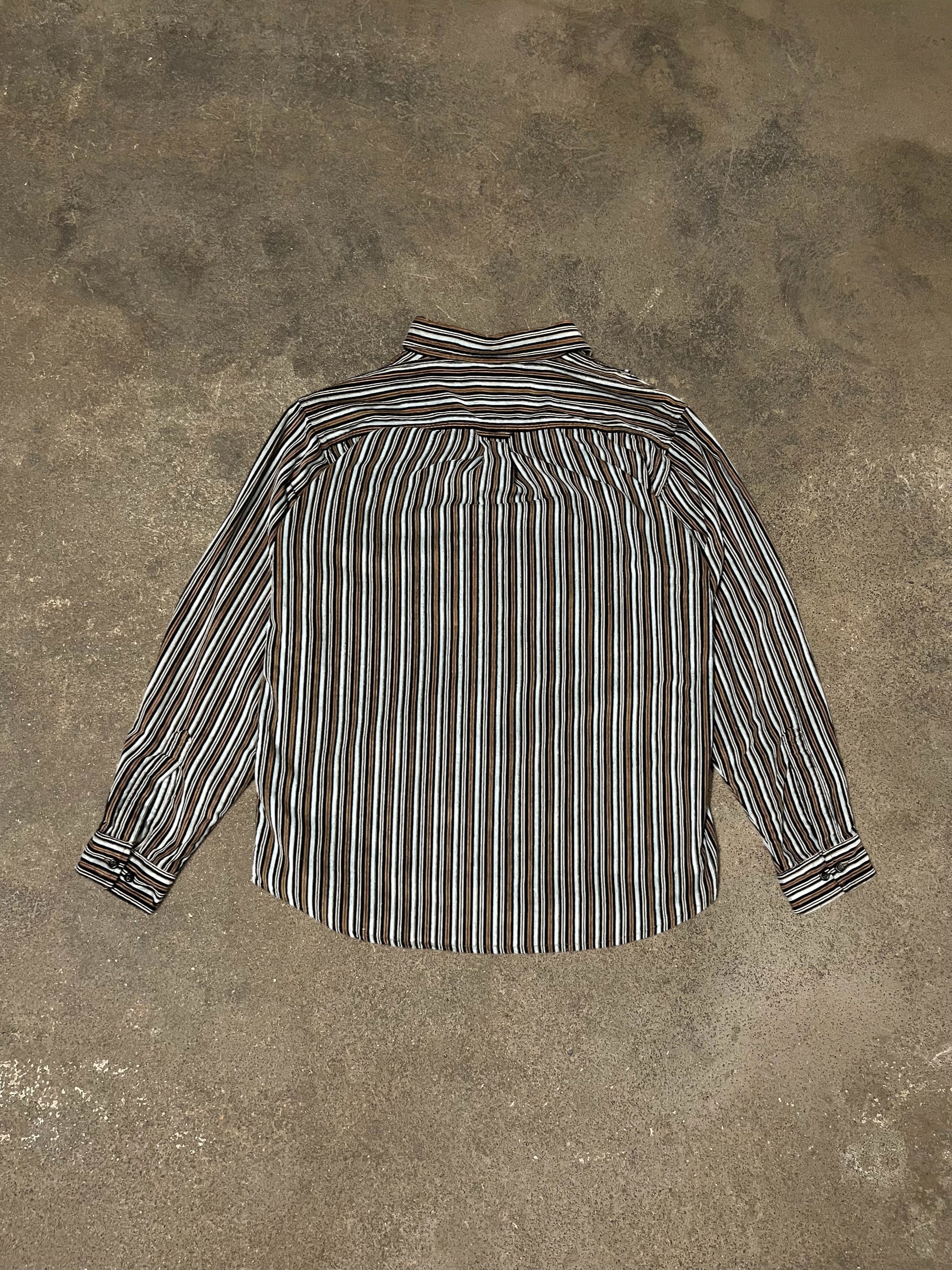 PLANET EXCESS BUTTON UP