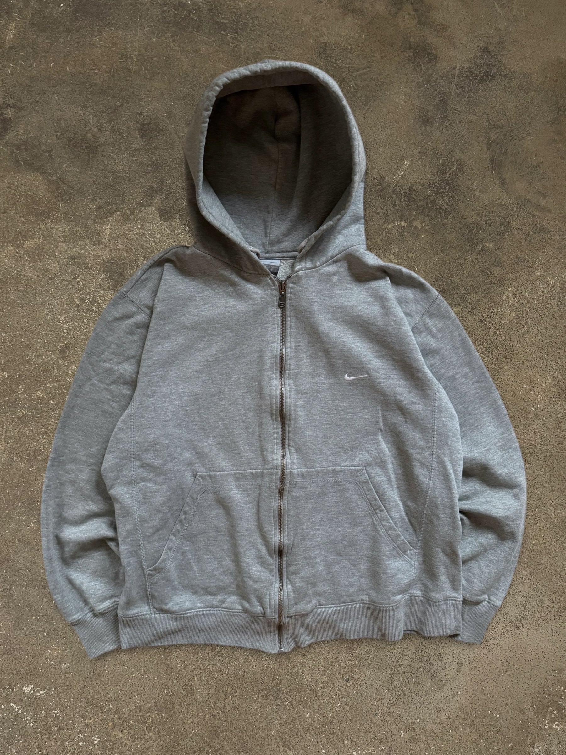 VINTAGE 00S NIKE ZIP-UP HOODIE
