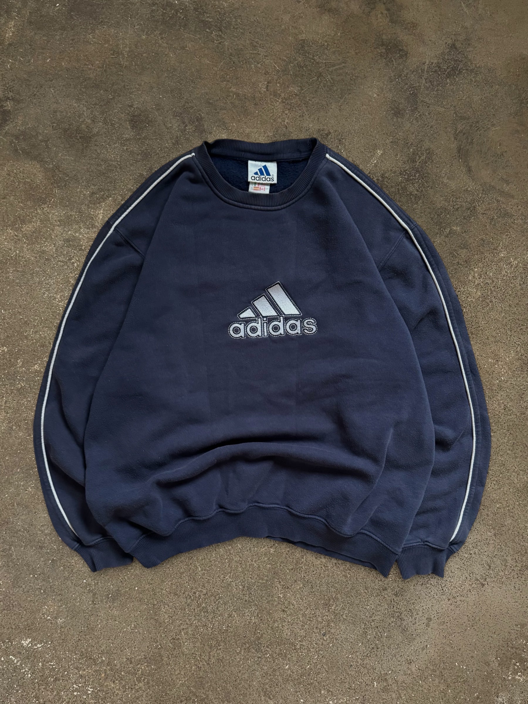 VINTAGE 90S ADIDAS SWEATSHIRT
