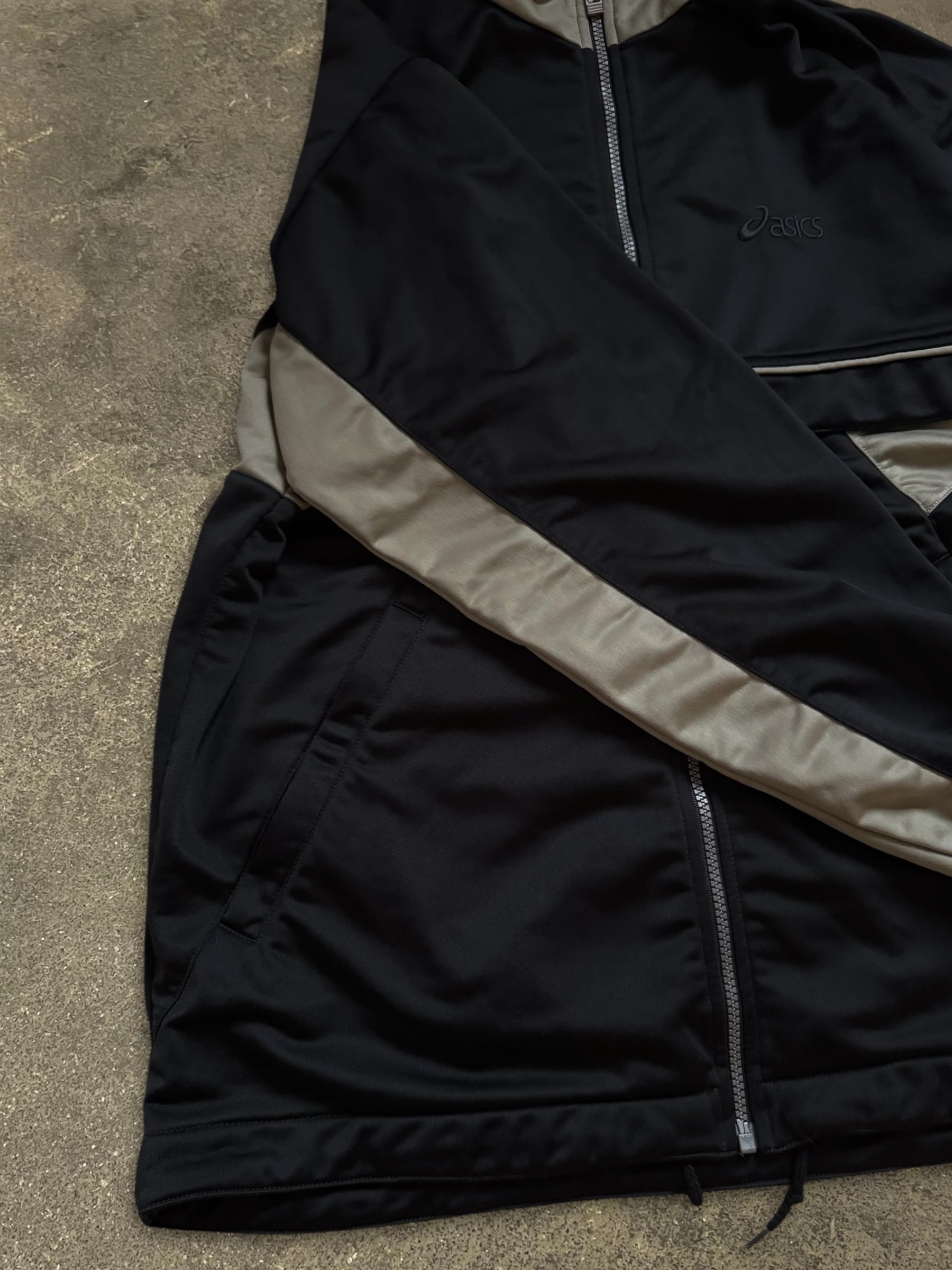 VINTAGE ASICS TRACK JACKET