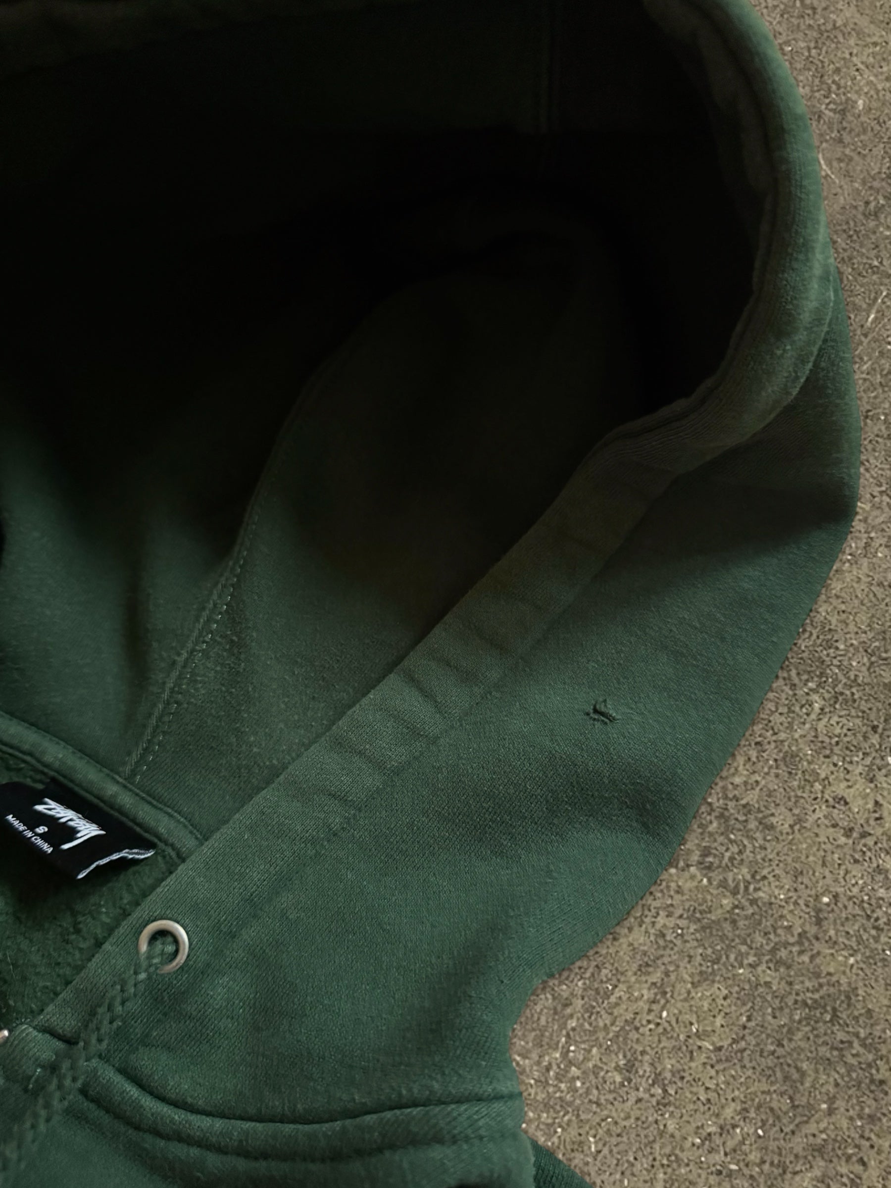 STÜSSY BASIC LOGO ZIP-UP HOODIE