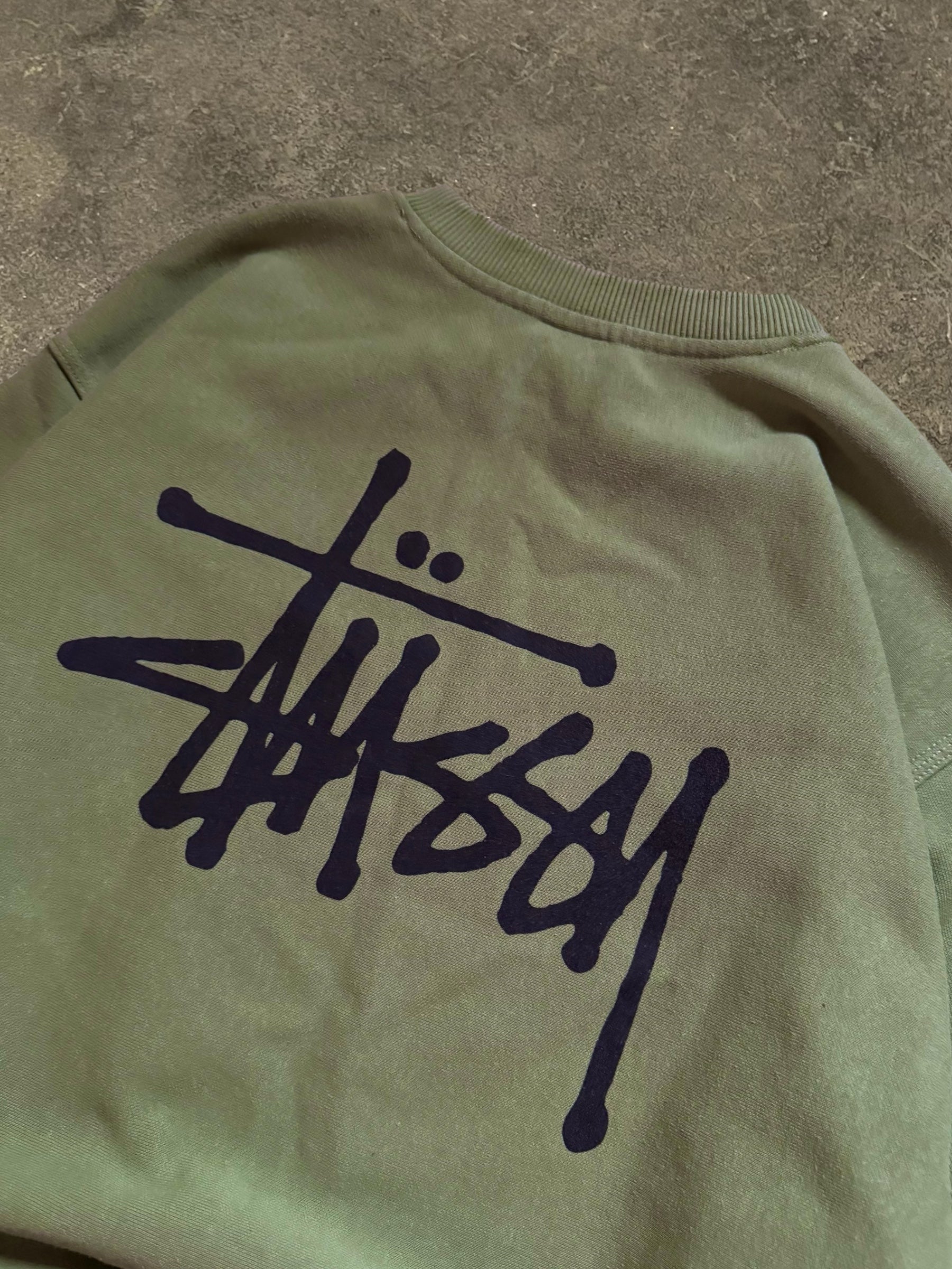 STÜSSY BASIC LOGO SWEATSHIRT