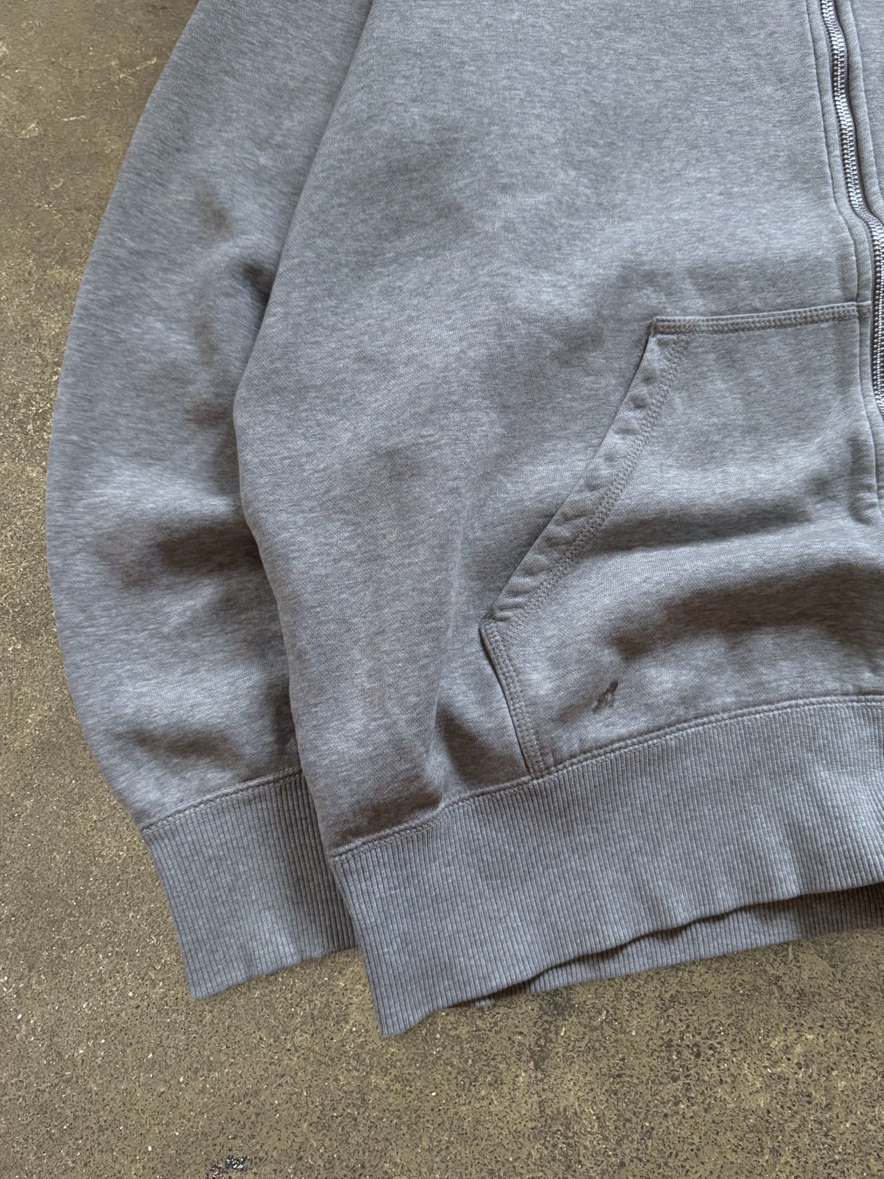 VINTAGE 00S NIKE ZIP-UP HOODIE