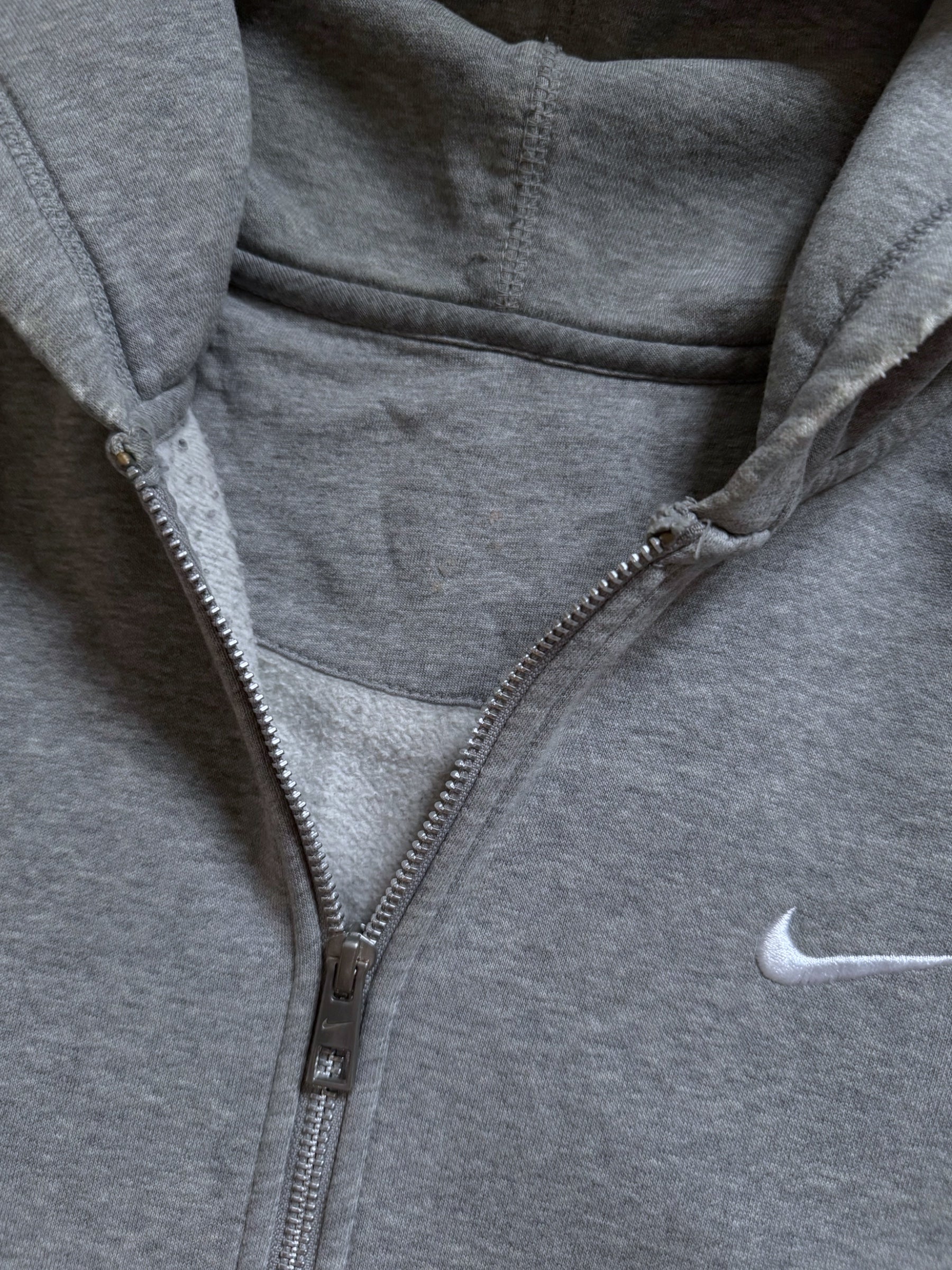 VINTAGE 00S NIKE ZIP-UP HOODIE
