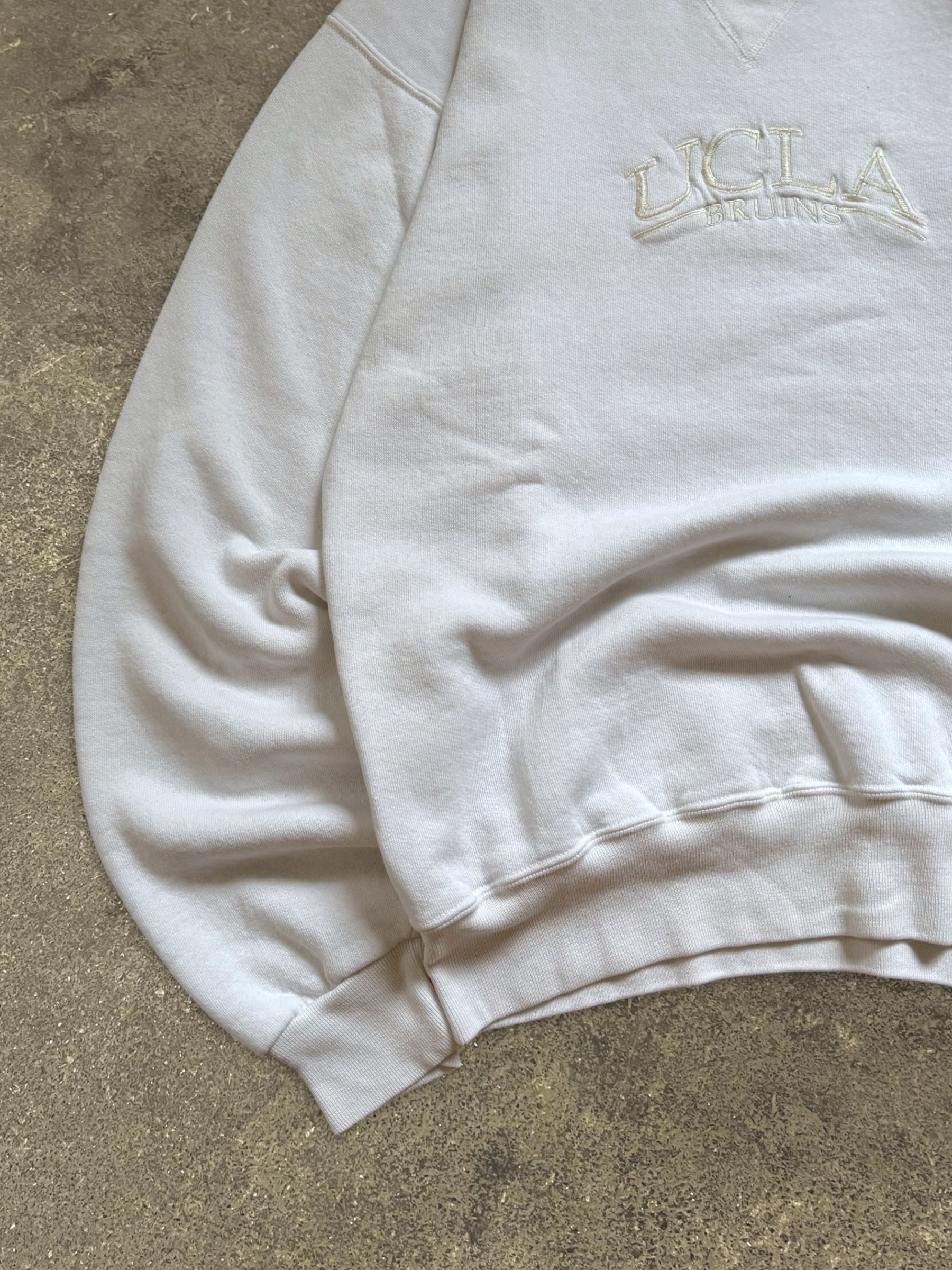 VINTAGE RUSSELL SWEATSHIRT