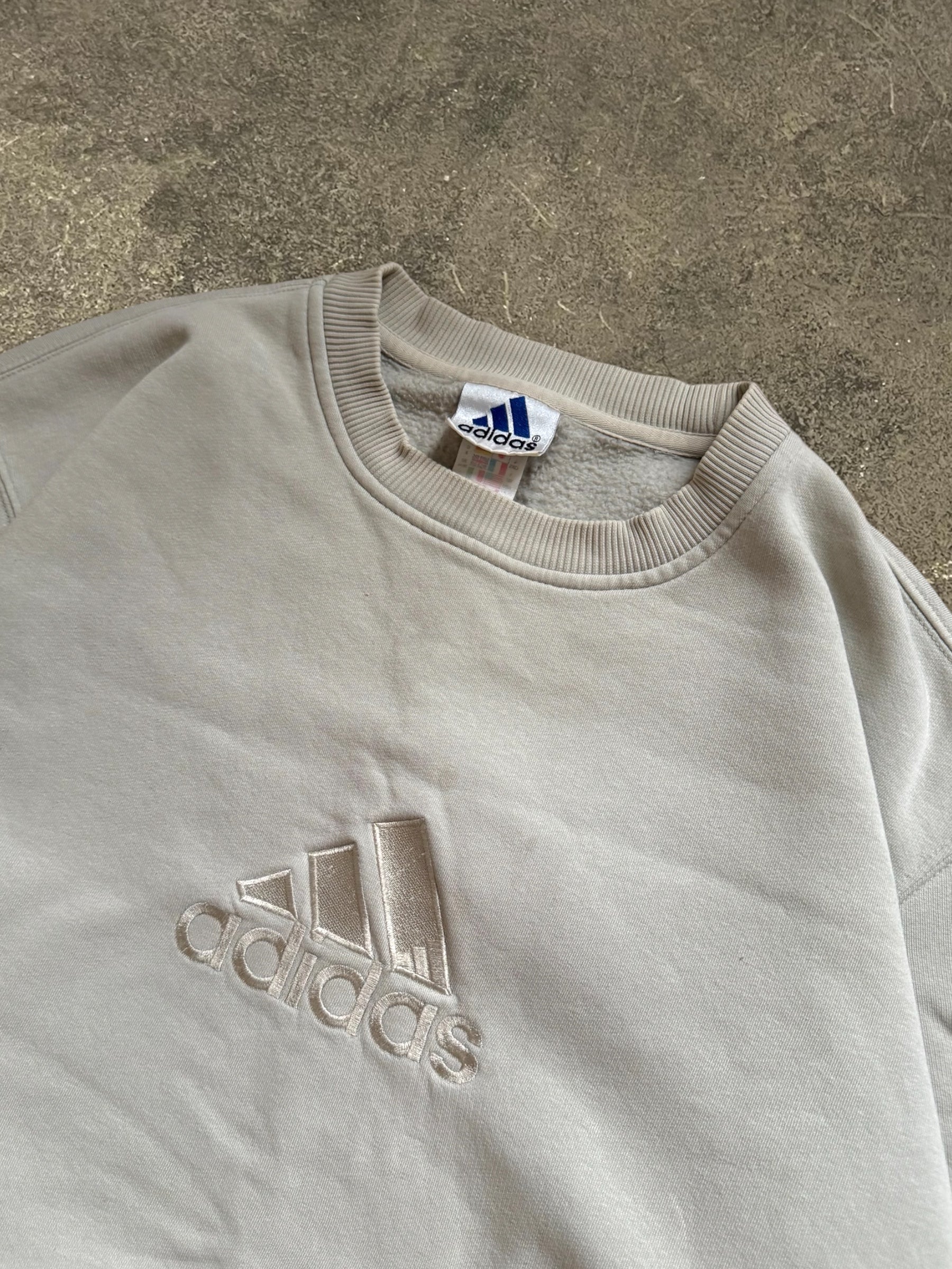 VINTAGE 90S ADIDAS SWEATSHIRT