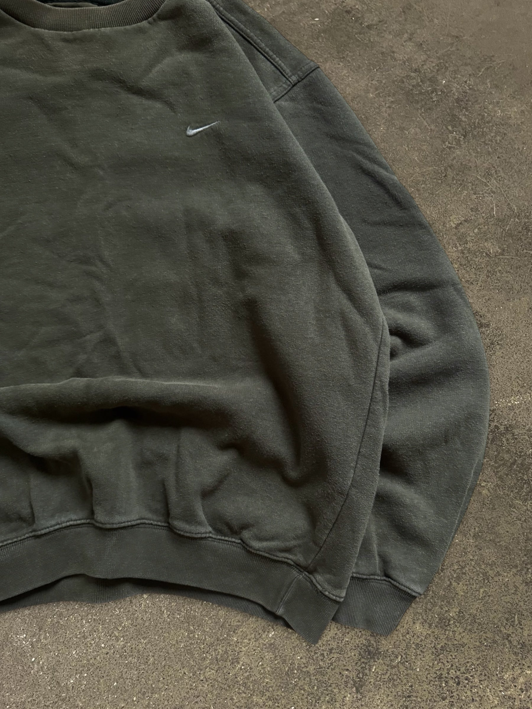 VINTAGE 90S NIKE SWEATSHIRT