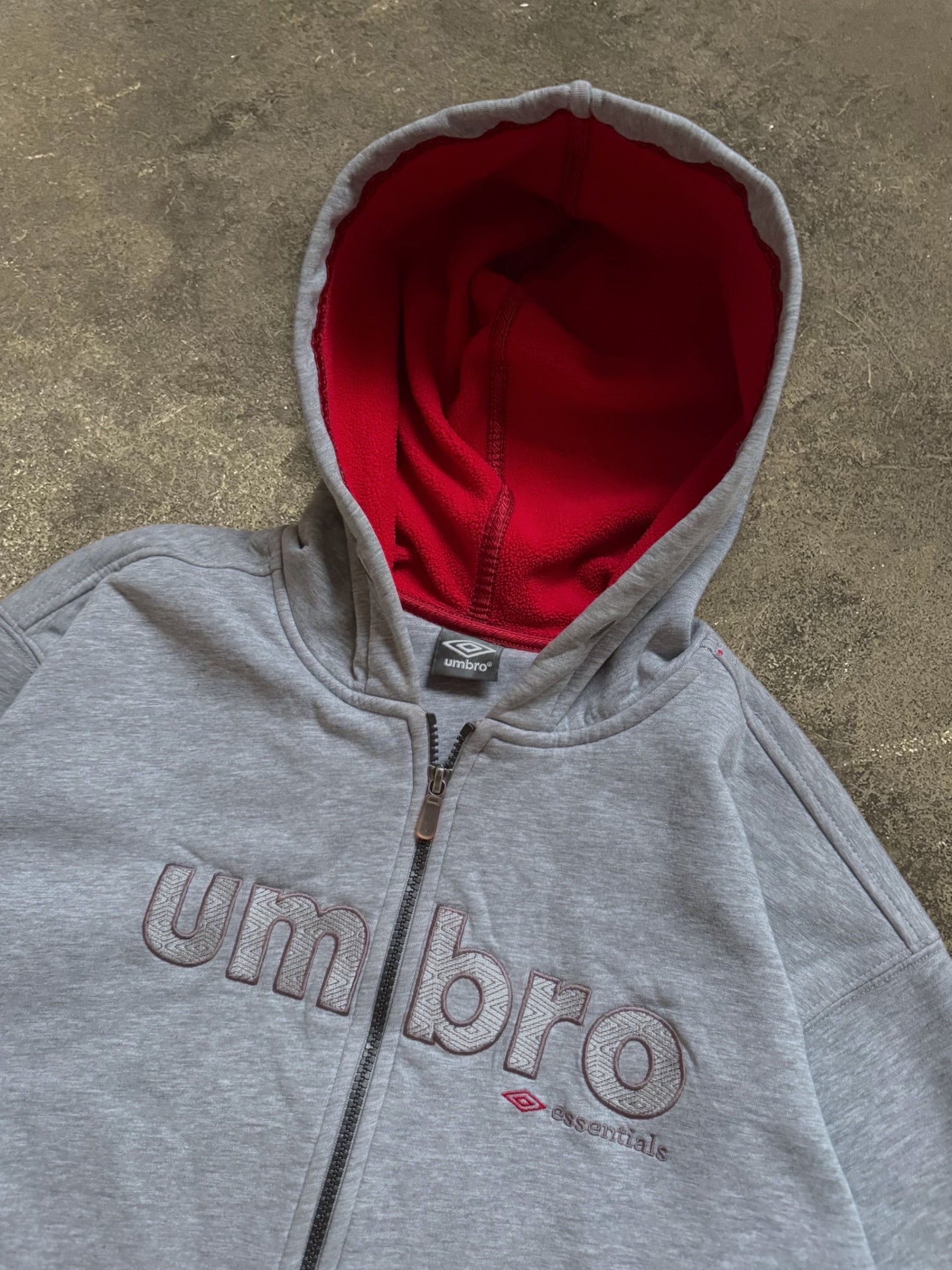 VINTAGE UMBRO ZIP-UP HOODIE