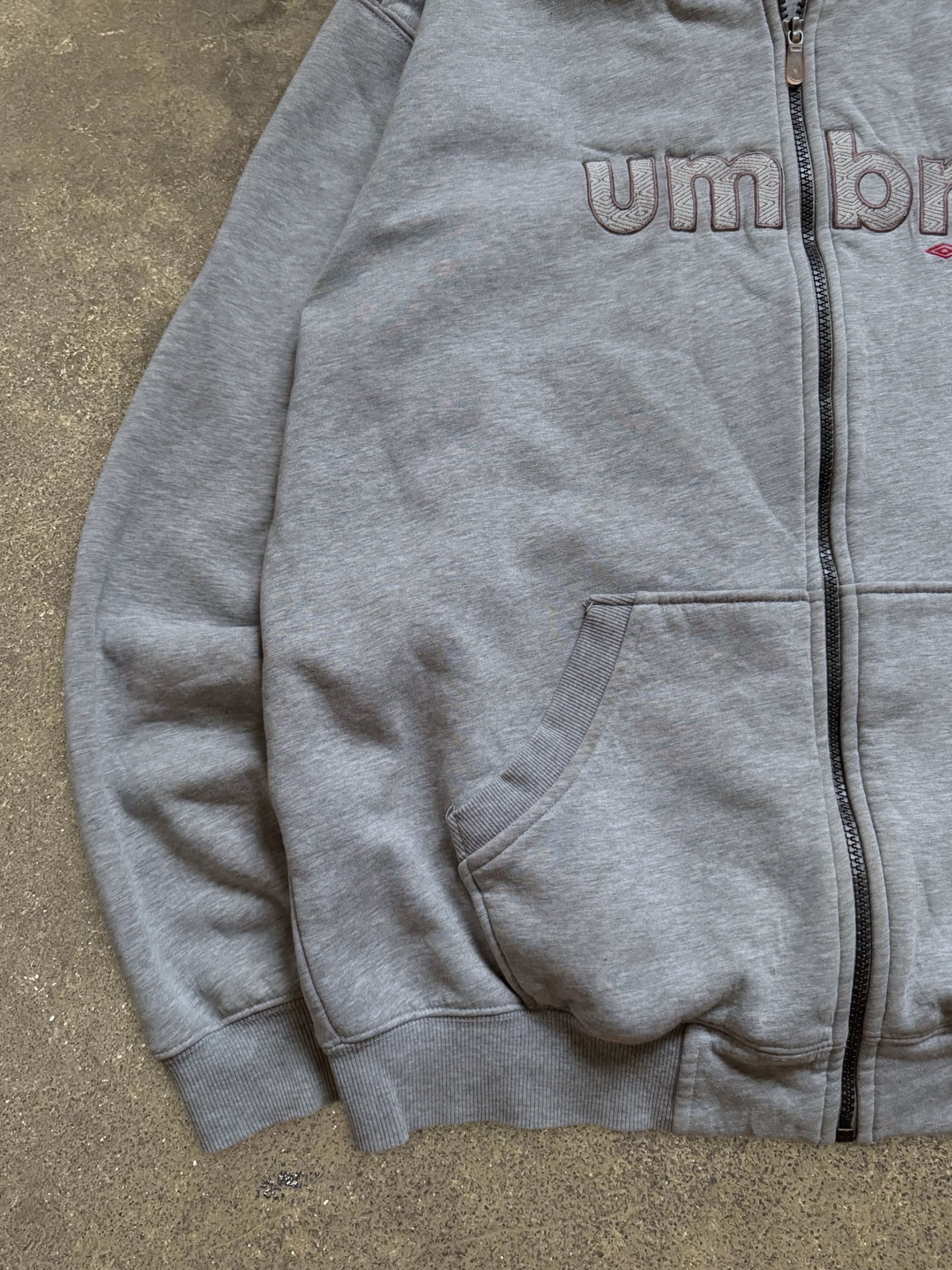 VINTAGE UMBRO ZIP-UP HOODIE